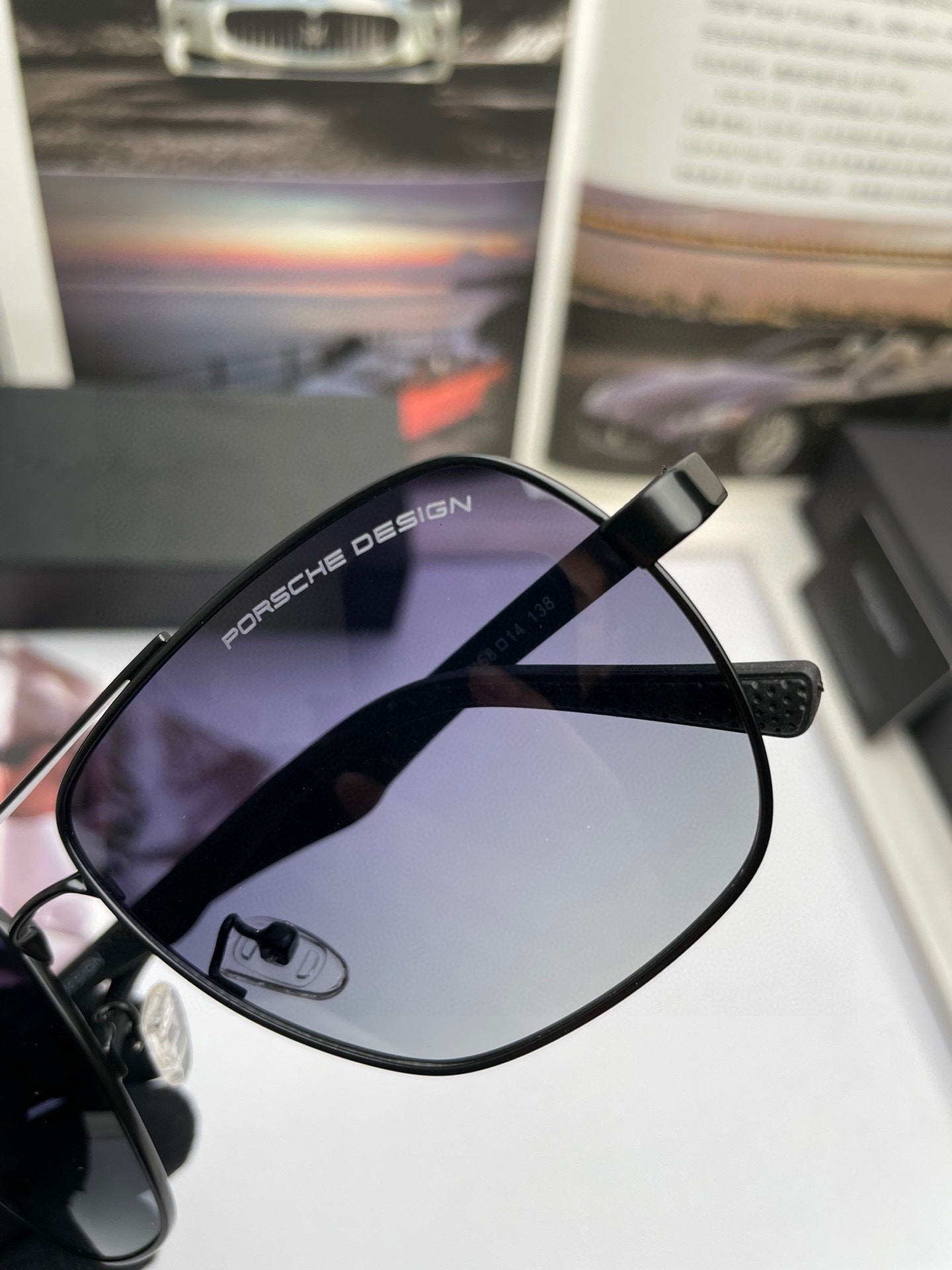 New Porsche Cow Sunglasses: High-Quality, Ultra-Light, Elastic Legs, Top-Notch Mass 9813 - 图片 9
