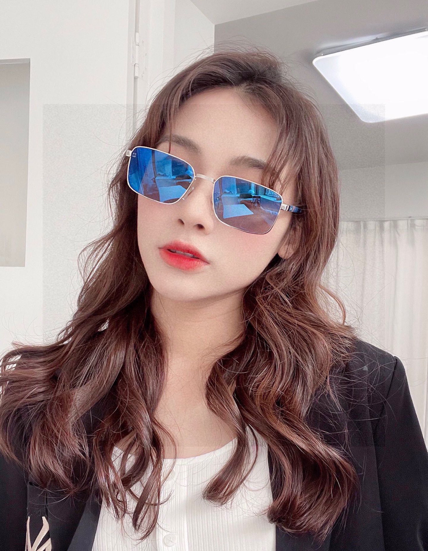 NO:248863,.Gucci original single quality polarized sunglasses for men and women, high-definition Polaroid polarized lenses, plate printed logo temples. Small frame exquisite sunglasses, you can see the details of the master's handmade design, exquisite workmanship, high-end and atmospheric, suitable for boys and girls to travel. Number 8112 glasses sunglasses, sunglasses, glasses, gucci19860909.古奇Gucci 原单品质男女同款偏光太阳镜 材质高清宝丽来偏光镜片、板材印字logo镜腿.小框精致太阳镜看细节就知道大师手工制作设计,做工精致,高端大气,适合男生女生旅游出行.编号8112眼镜墨镜太阳镜,眼镜,gucci,glasses