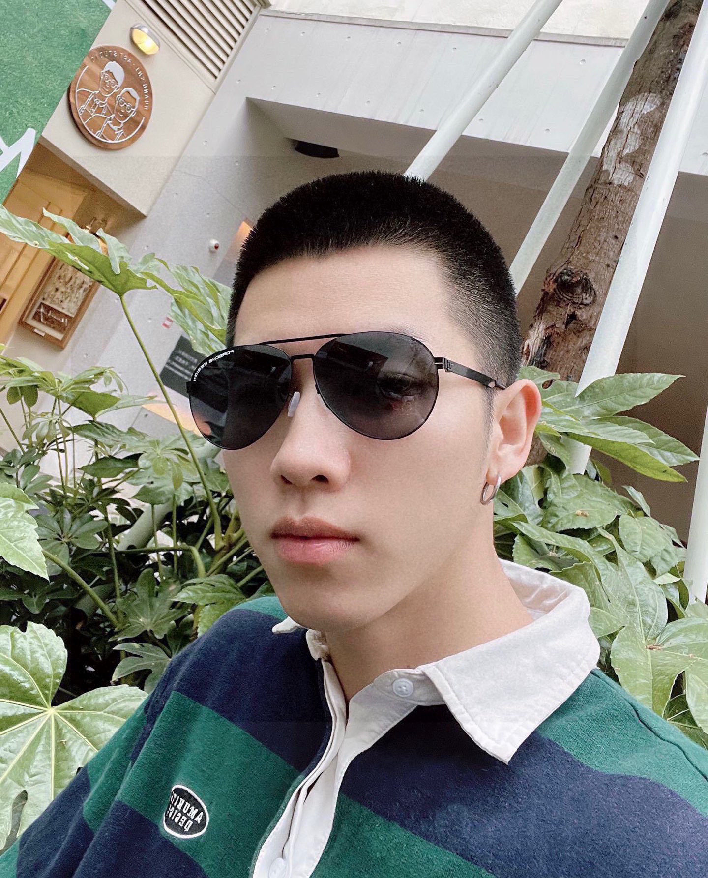 NO:249351,.Porsche high-quality men's polarized sunglasses, high-definition nylon lenses, ultra-light and elastic temples. Wear super light and no nose pressing, and it is excellent to buy No. 8140 glasses sunglasses, glasses19860909.保时捷 高品质男士偏光太阳镜 材质高清尼龙镜片、超轻超有弹性镜腿.戴上超轻,不压鼻,入手超赞 编号8140眼镜墨镜太阳镜,眼镜,glasses