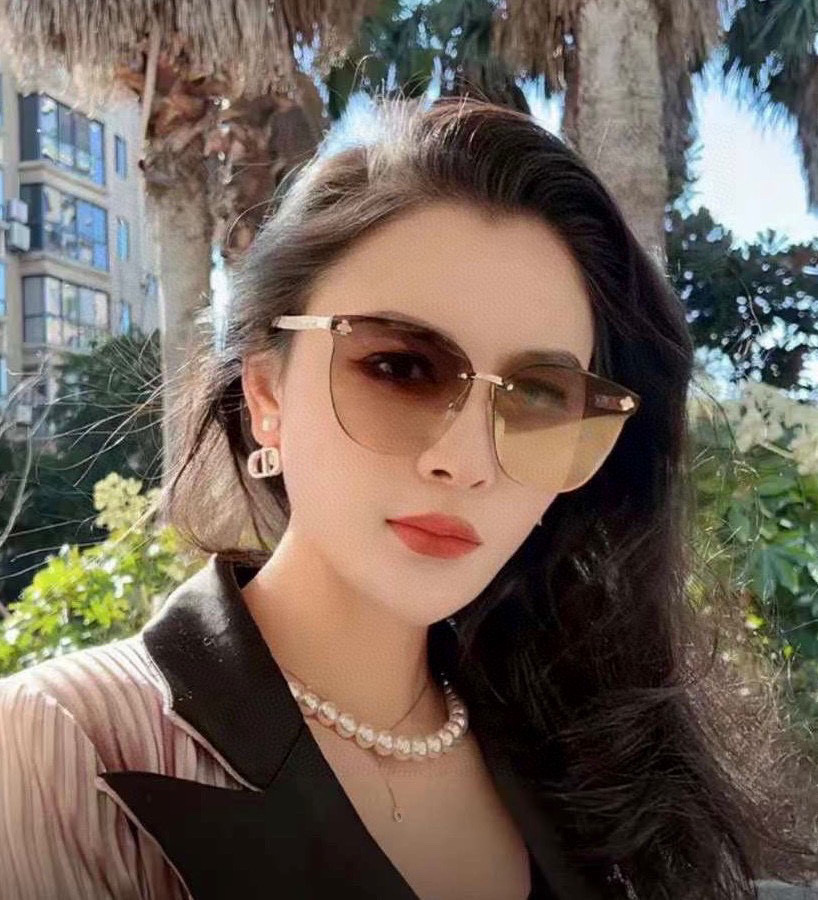 NO:352106,New Louis Vuitton LV women's sunglasses HD nylon lenses, classic LV presbyopia retro style fashionable face-cleaning big brand style fashion style 5150 glasses sunglasses sunglasses, glasses, louis vuitton, louis vuitton19860909新款路易威登LV女士墨镜高清尼龙镜片,经典LV老花 复古风 时尚修脸 大牌范 时尚风 5150眼镜墨镜太阳镜,眼镜,louis vuitton,louis vuitton,glasses