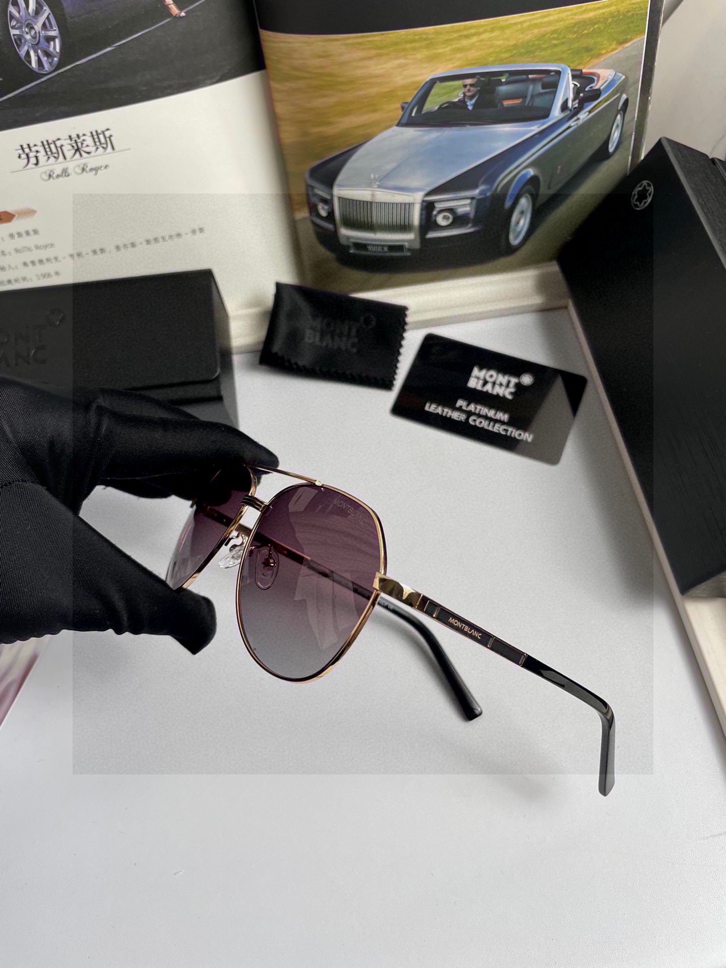。新款万宝龙montblanc ：原单品质男士女士偏光太阳镜🕶️ 材质：高清宝丽来偏光镜片、板材印字lo