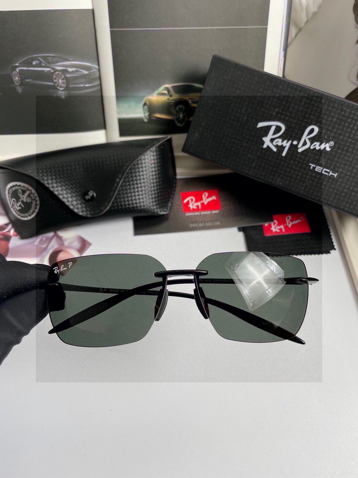 。新款💥品牌：雷朋Ray.Ban高品质男士偏光太阳镜🕶️ 超轻无框💕质感超赞，男士开车必备品。编号：98