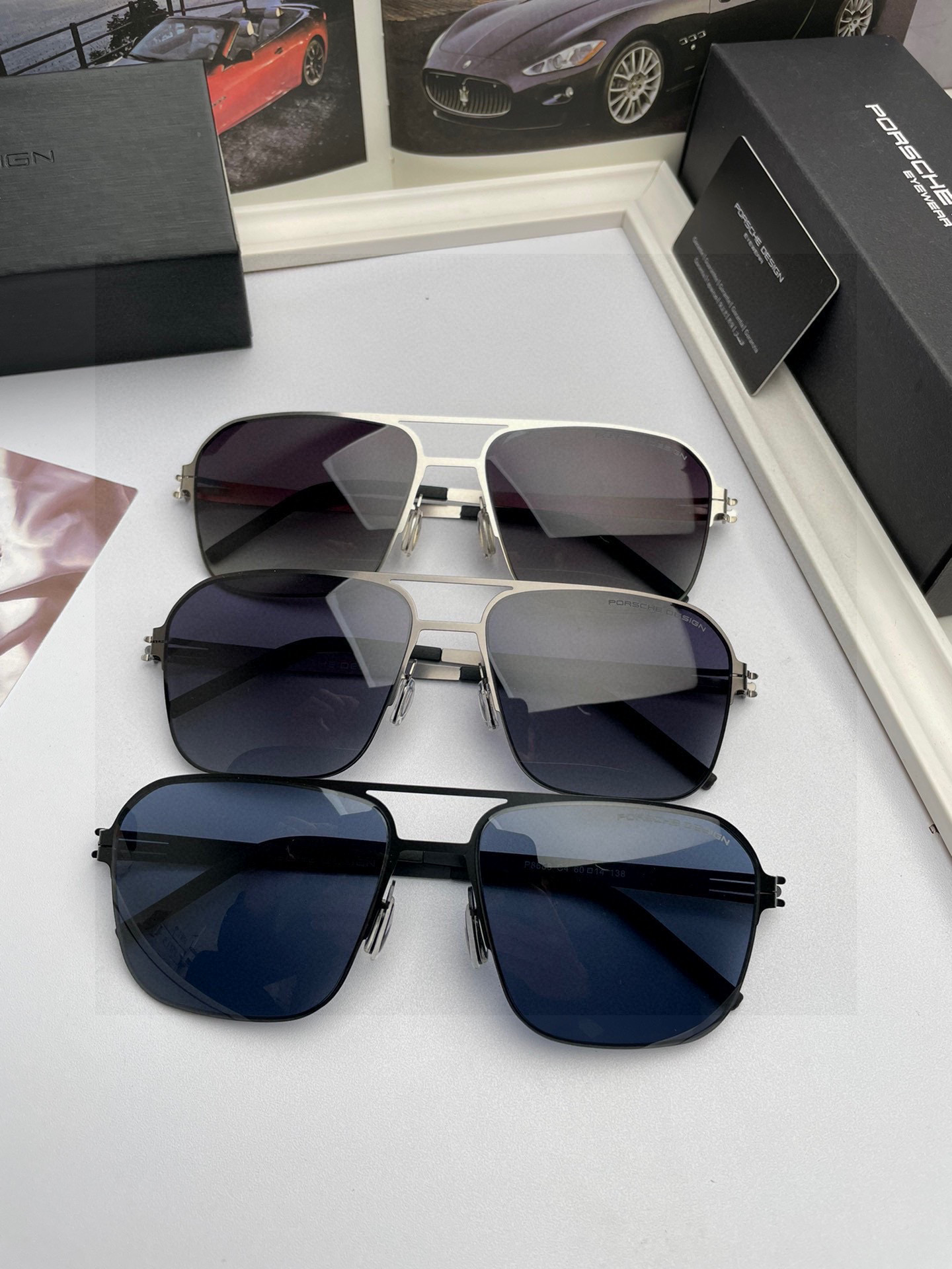 。牛货💥品牌：保时捷高品质男士女士钢皮原单太阳镜🕶️ 材质：高清尼龙镜片、💦超轻超有弹性镜腿.戴上超轻，