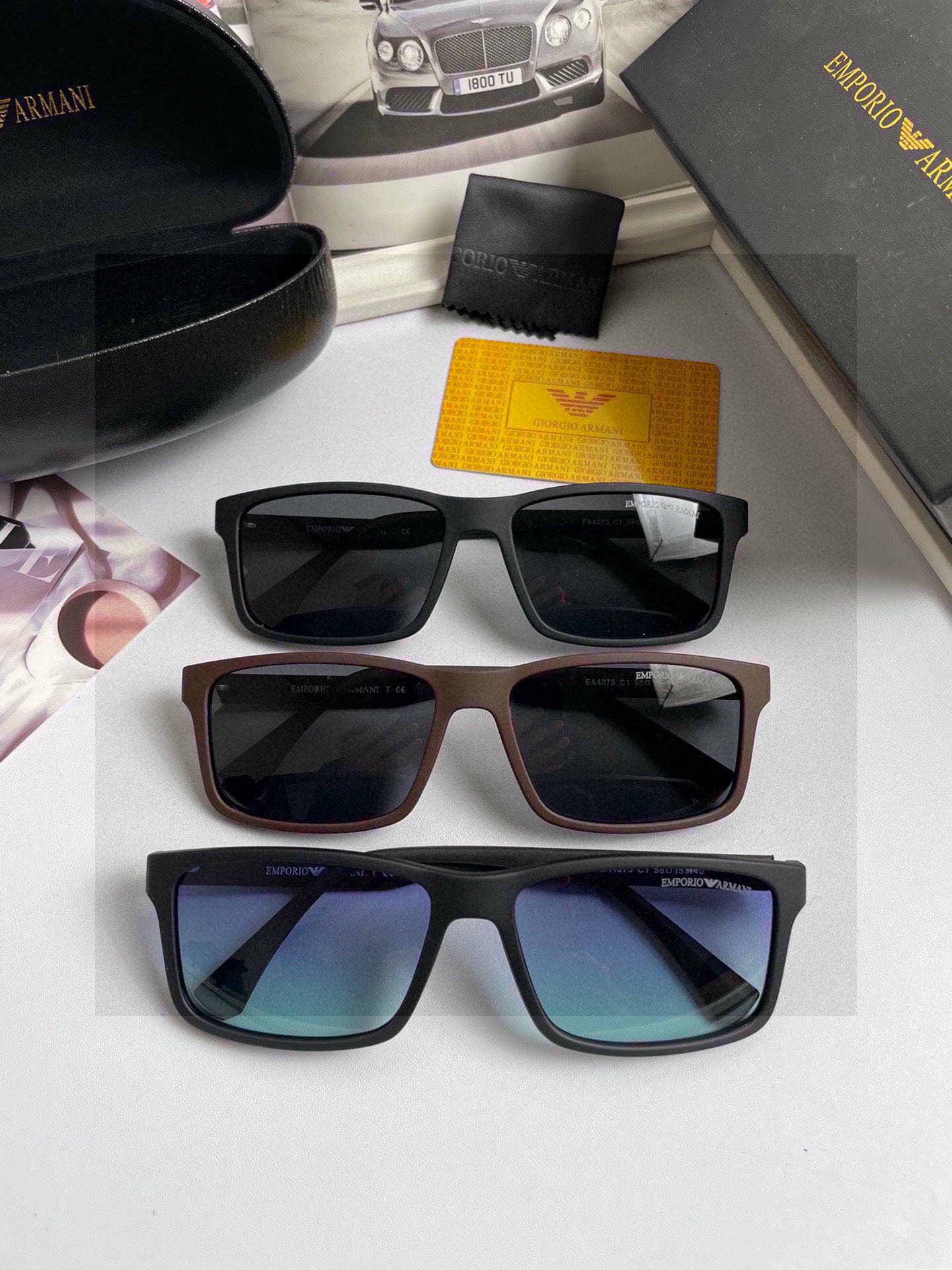 。新款💥品牌：阿玛尼ARMANI ：原单品质男士女士偏光太阳镜🕶️ 材质：高清宝丽来偏光镜片、板材印字l