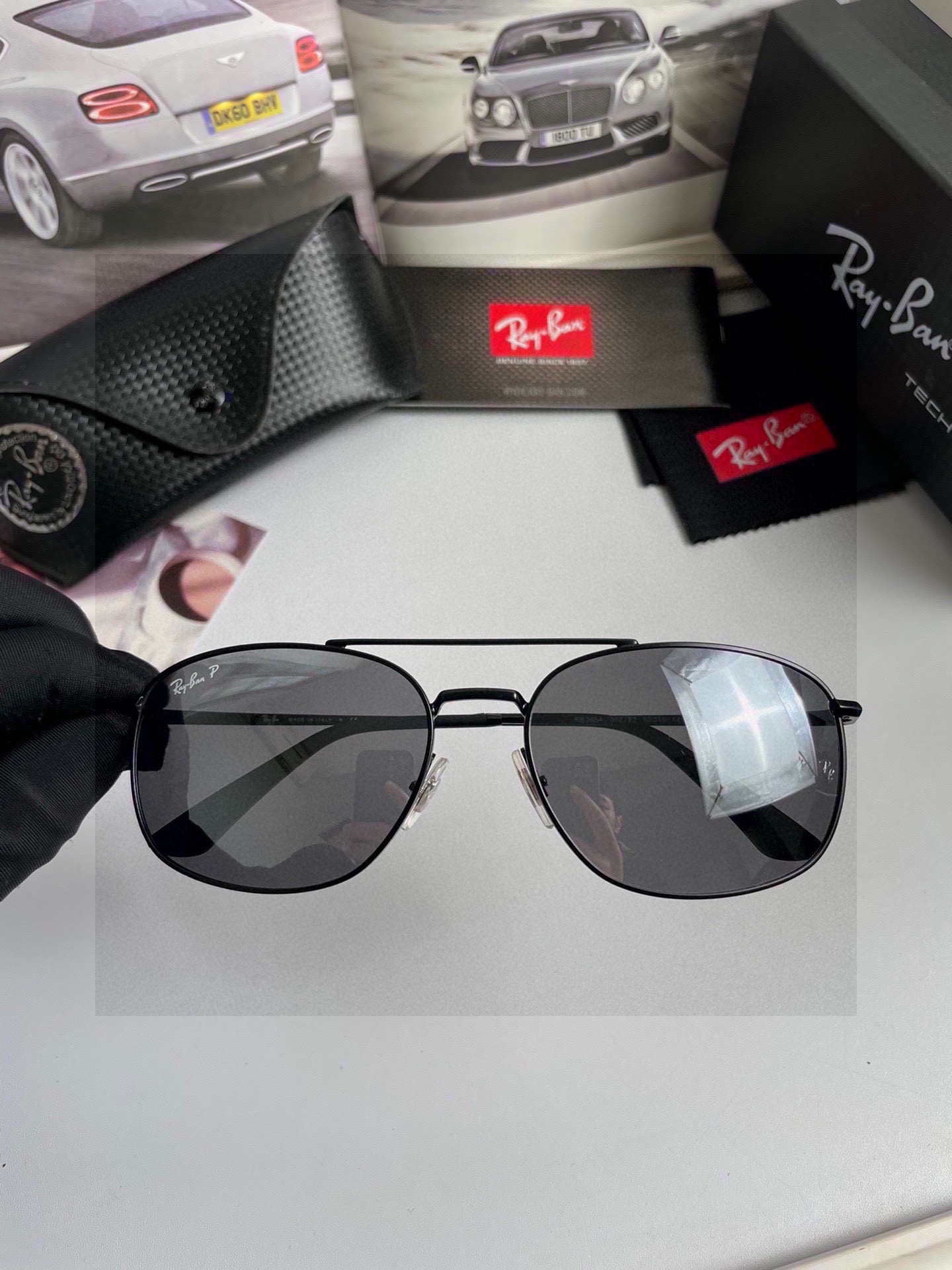 。新款💥品牌：雷朋Ray.Ban高品质男士偏光太阳镜🕶️ 材质：进口宝丽来偏光镜片、💦进口不锈钢合金镜框