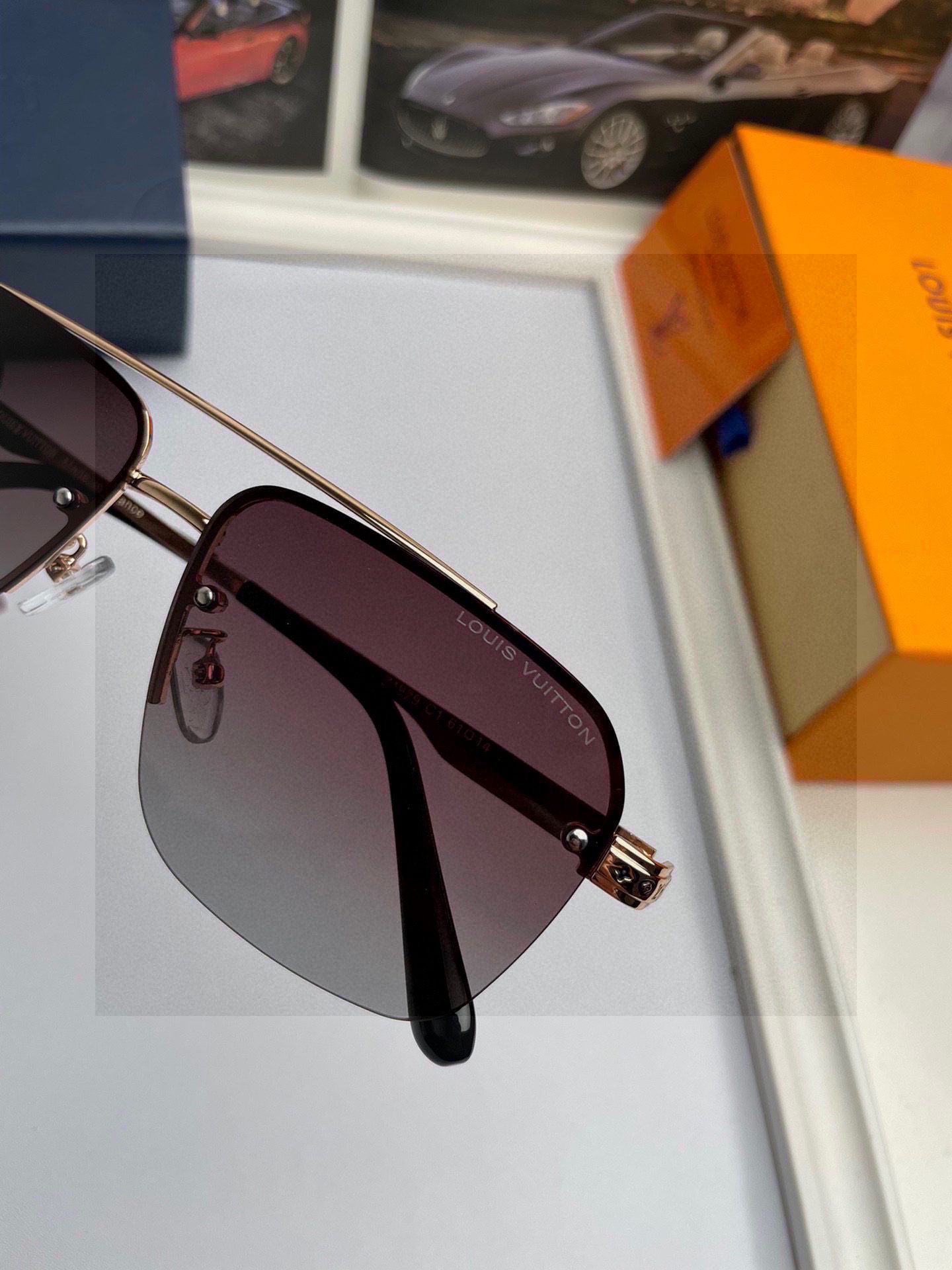 。新款💥品牌：路易威登LV 原单品质男女同款偏光太阳镜🕶️ 材质：高清宝丽来偏光镜片、进口合金印字log