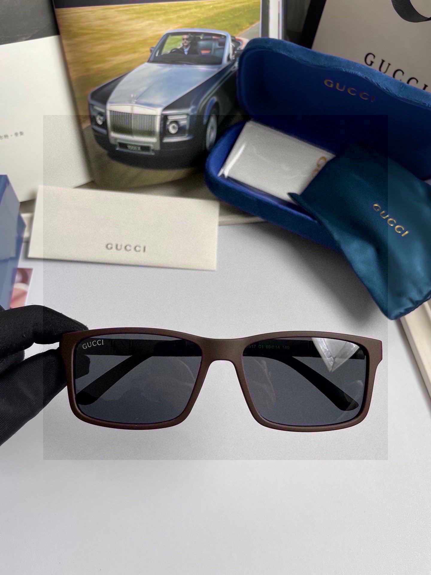 。新款💥品牌：古奇Gucci：原单品质男士女士偏光太阳镜🕶️ 材质：高清宝丽来偏光镜片、板材印字logo