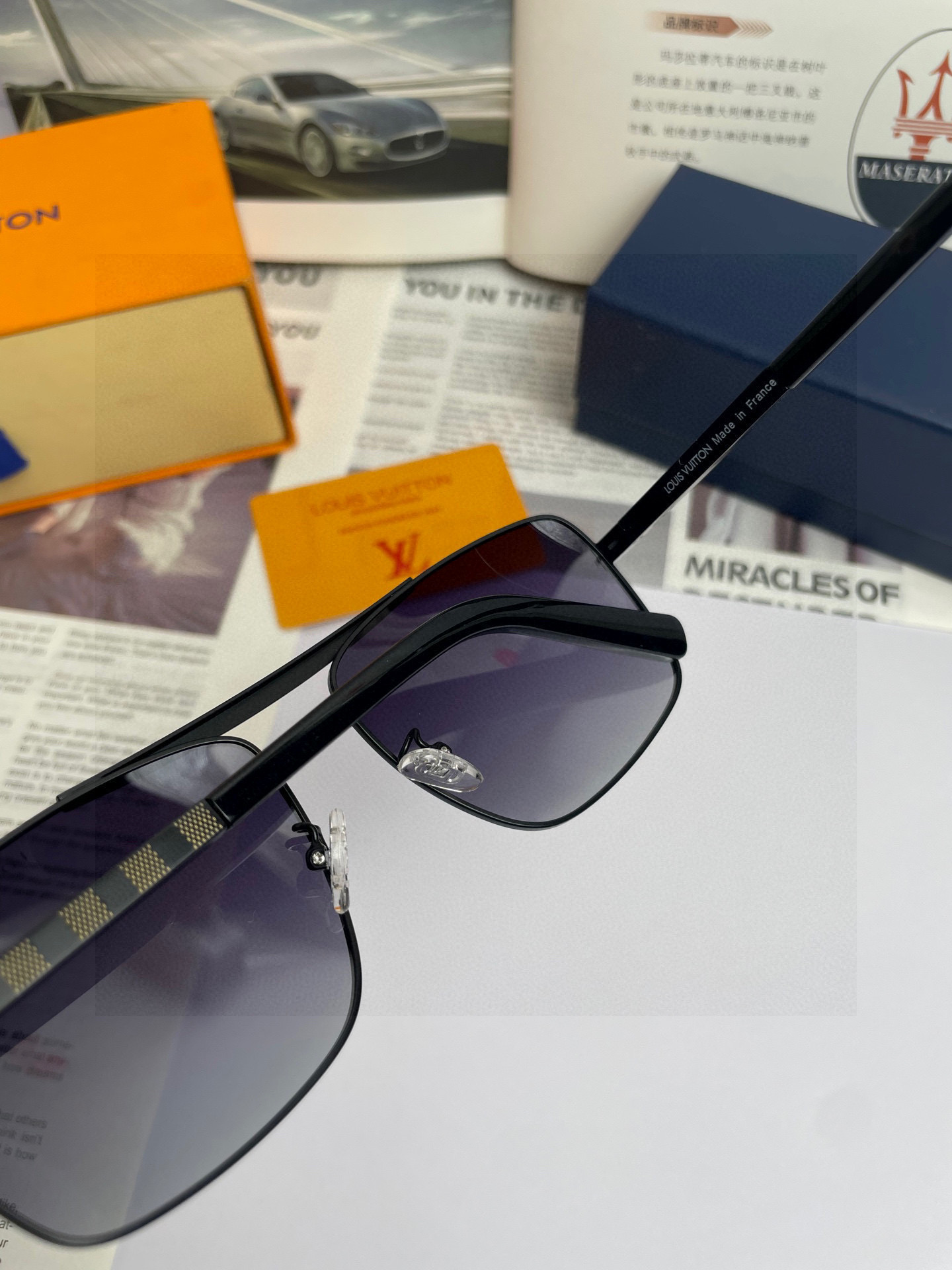 。新款💥品牌：路易威登LV 原单品质男女同款偏光太阳镜🕶️ 材质：高清宝丽来偏光镜片、进口合金印字log