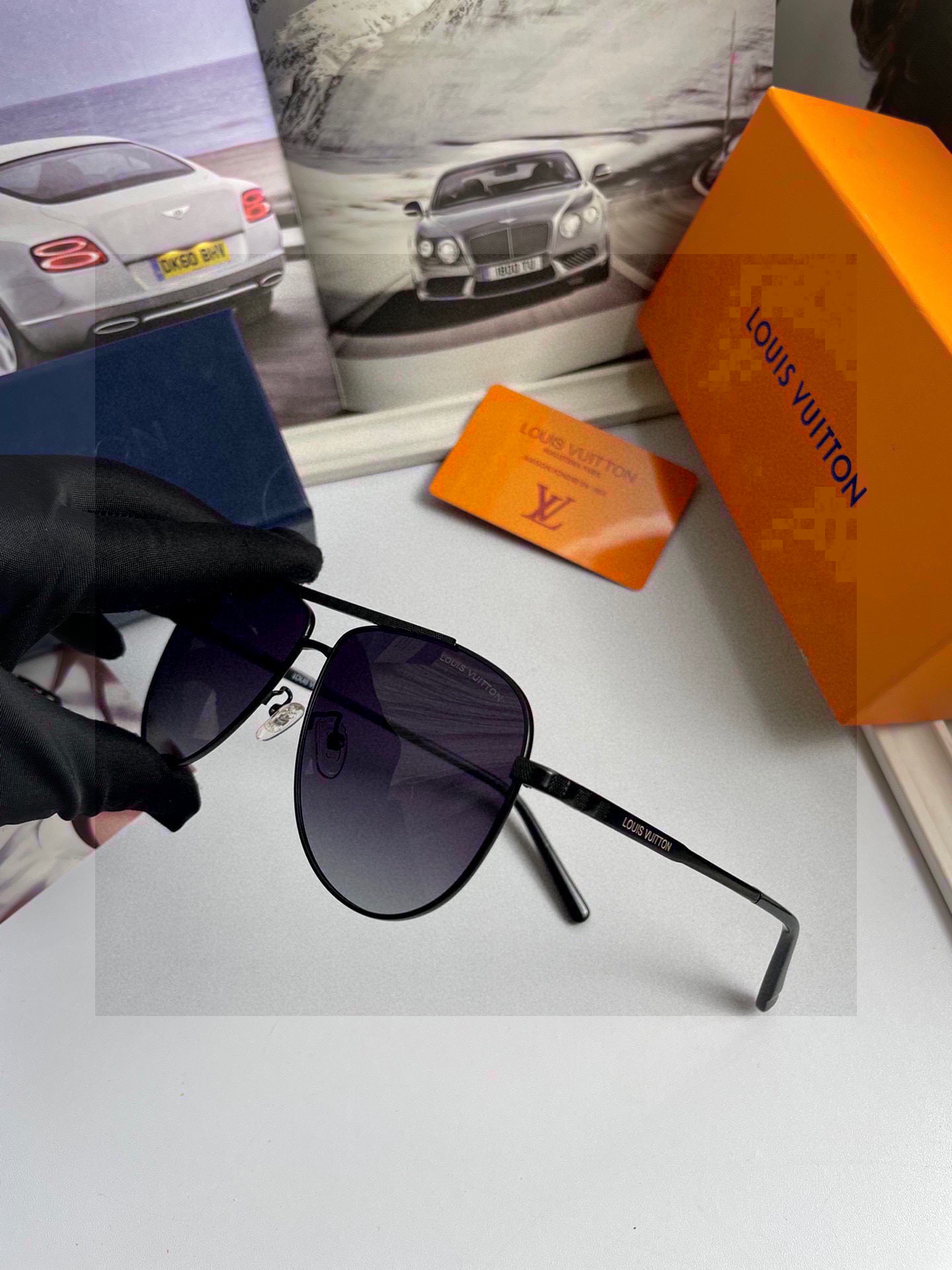 。新款💥品牌：路易威登LV 原单品质男女同款偏光太阳镜🕶️ 材质：高清宝丽来偏光镜片、进口合金印字log