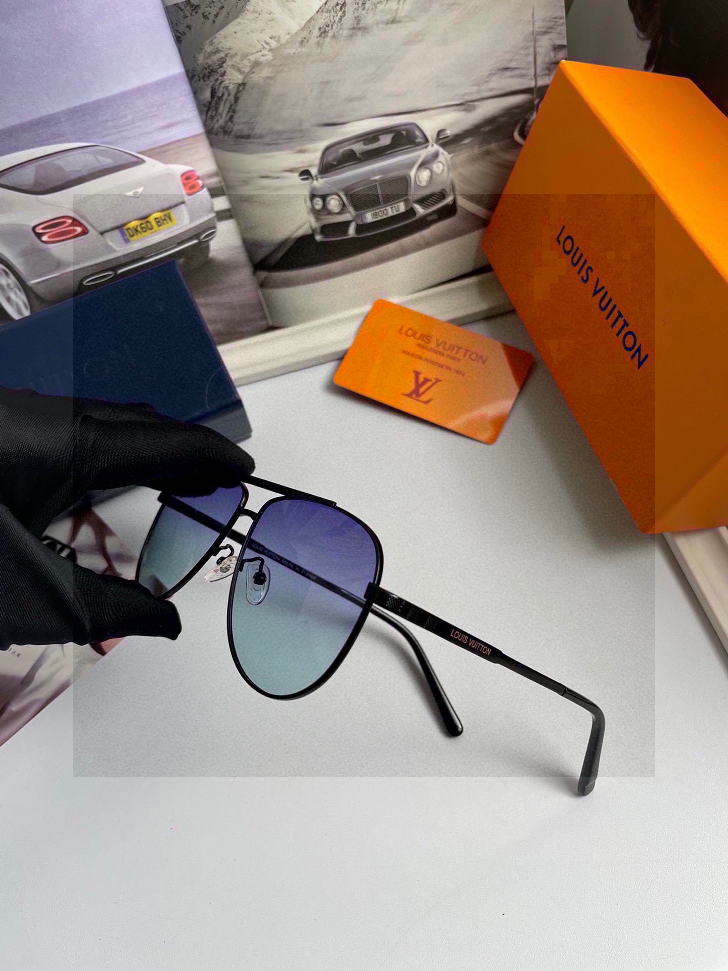 。新款💥品牌：路易威登LV 原单品质男女同款偏光太阳镜🕶️ 材质：高清宝丽来偏光镜片、进口合金印字log