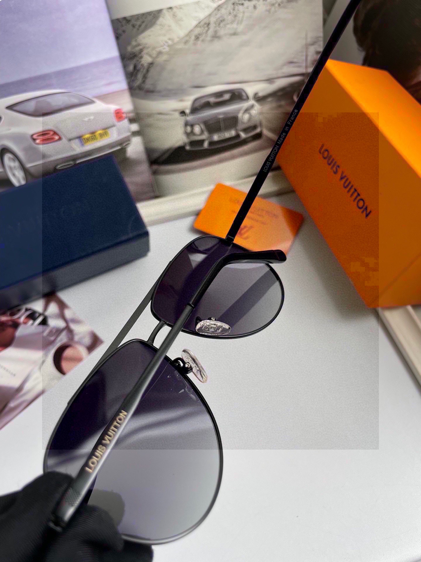 。新款💥品牌：路易威登LV 原单品质男女同款偏光太阳镜🕶️ 材质：高清宝丽来偏光镜片、进口合金印字log