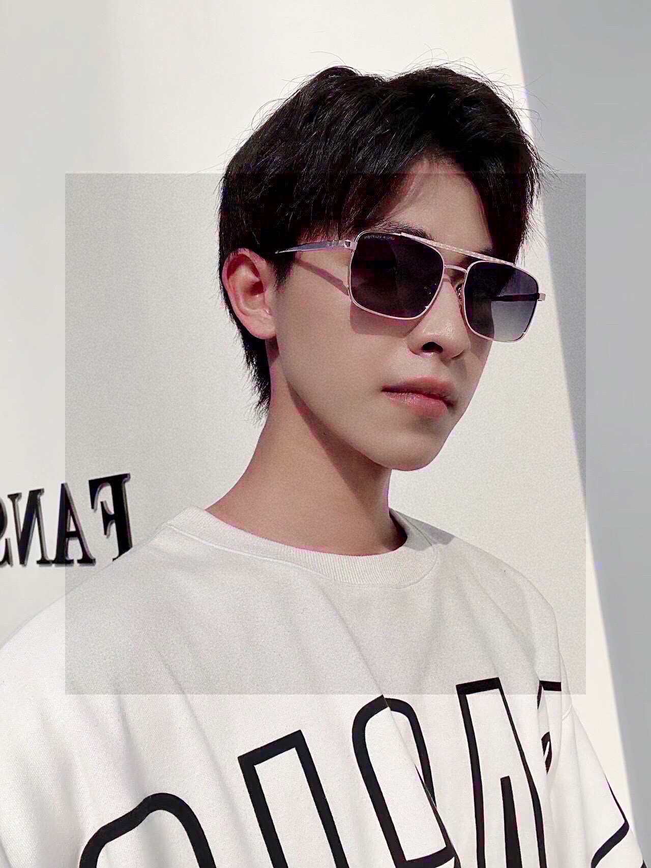 。新款💥品牌：路易威登LV 原单品质男女同款偏光太阳镜🕶️ 材质：高清宝丽来偏光镜片、进口合金印字log