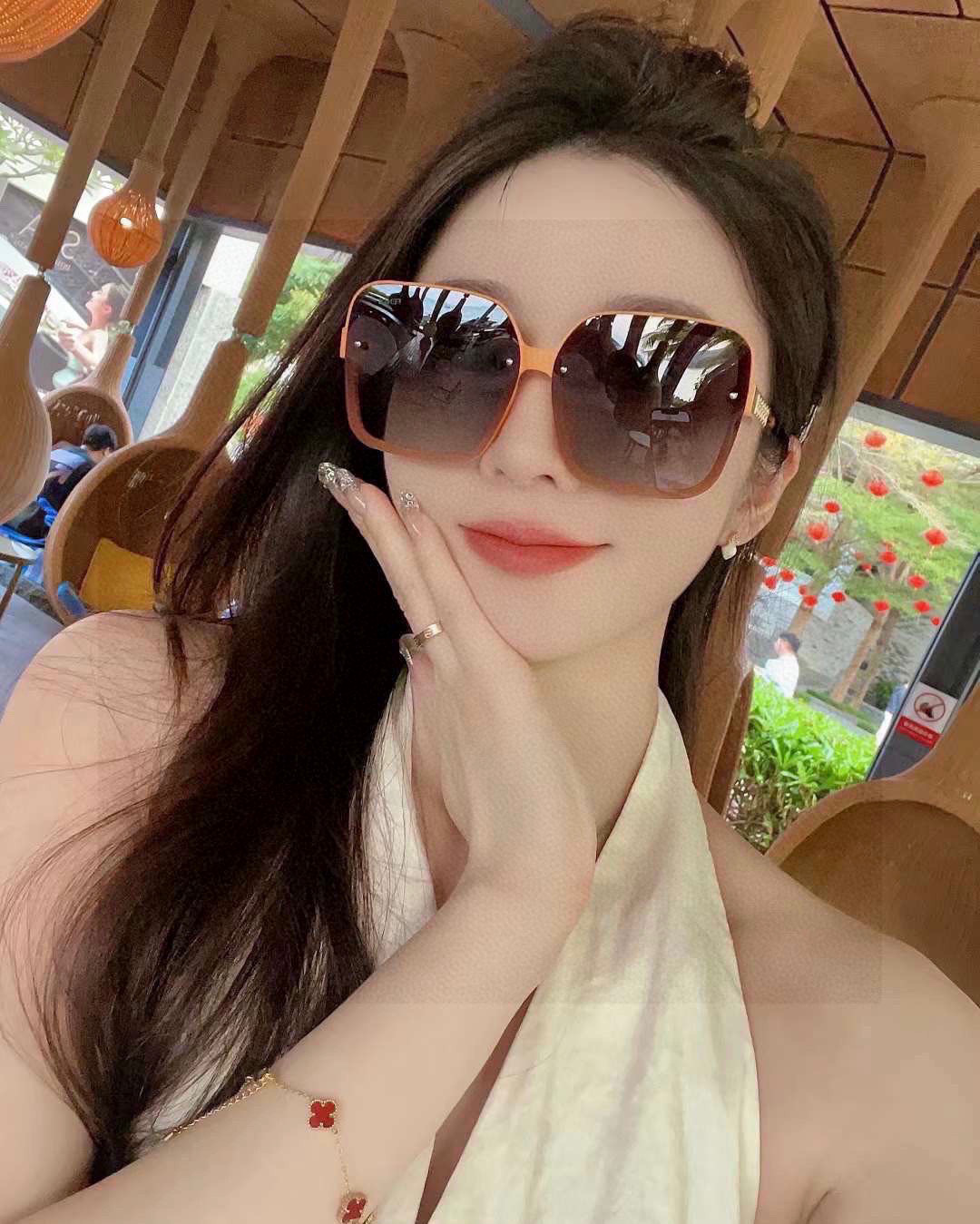 NO:364602,.Fendi Fendi Women's Polarized Sunglasses Fashion Face Refining Big Brand Style Fashion Style. 7233 Glasses Sunglasses Sunglasses, Glasses, Fendi, Fendi19860909.芬迪Fendi女士偏光墨镜时尚修脸 大牌范 时尚风.7233眼镜墨镜太阳镜,眼镜,fendi,fendi,glasses