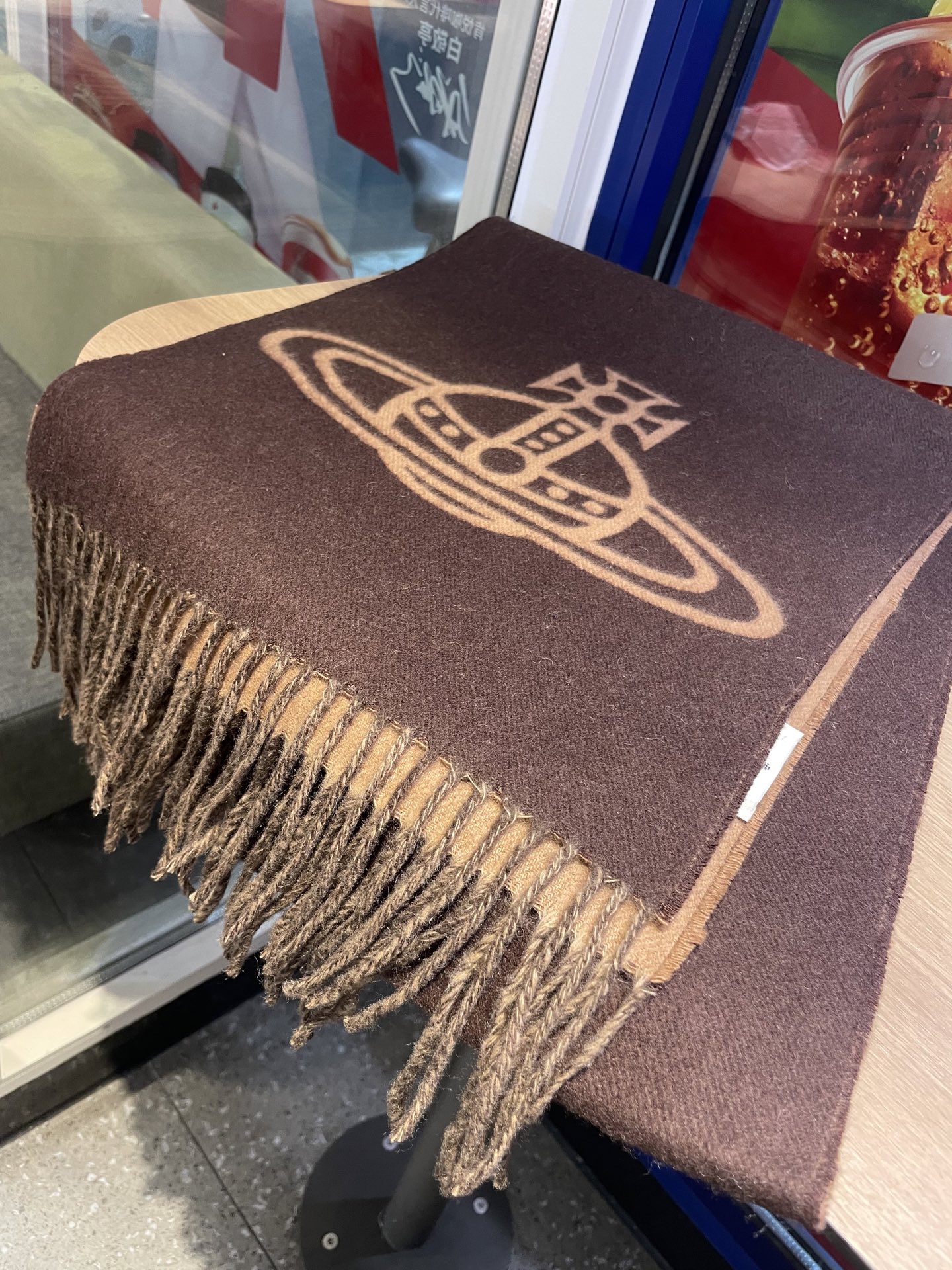 💟西太后超美新款双面围巾！超级推荐入手！质感好货！据说超难买哦！！做工非常精致，很有分量，我们的 格真的