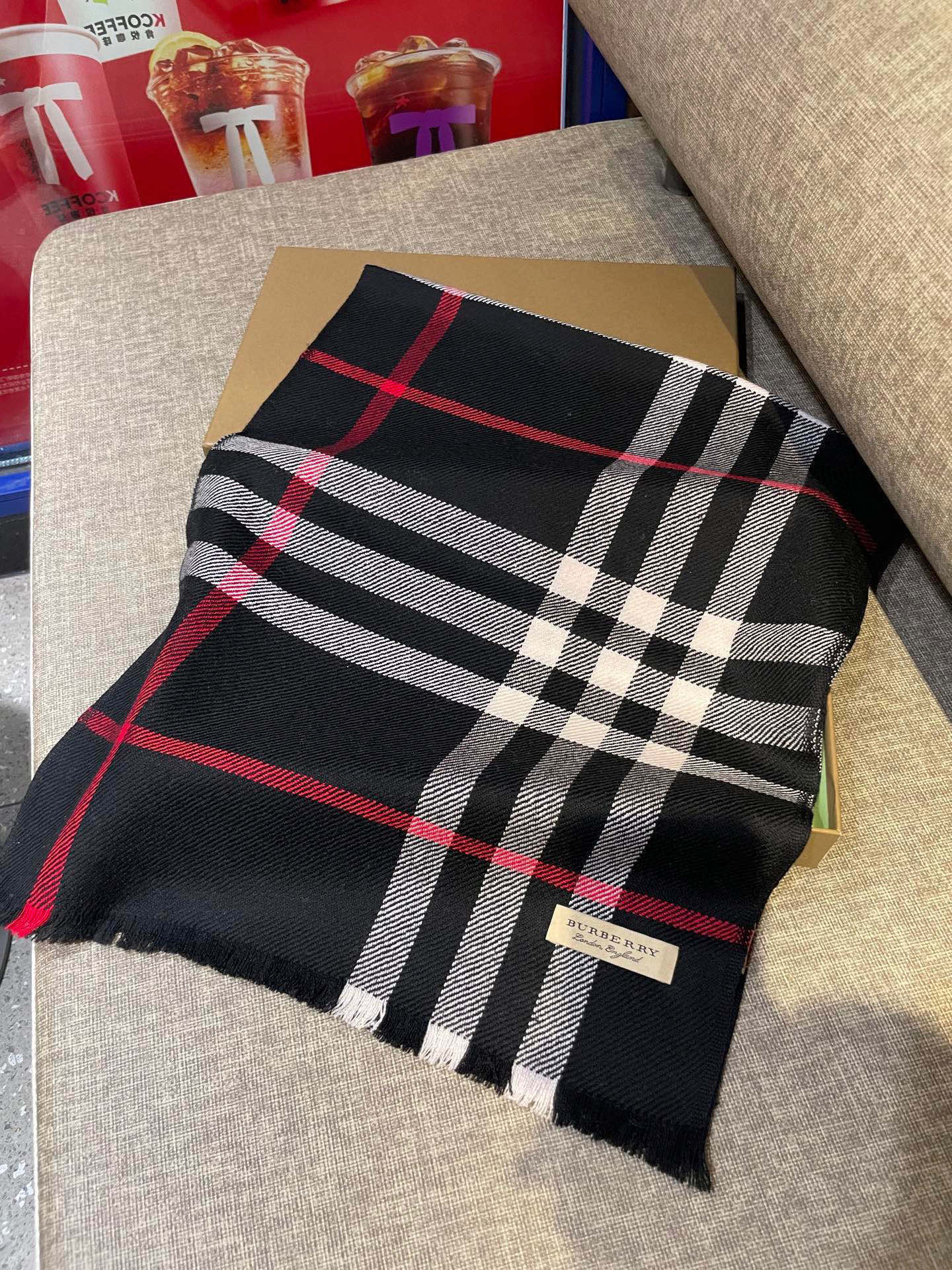 同步官网，巴宝莉经典时尚的情怀。日常时髦实用款】Burberry新款，真的无敌时髦百搭！！独有的格调，这