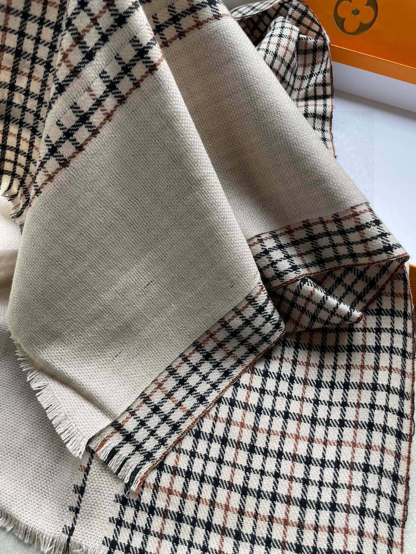 LV路易威登格子刺绣🪡极品硬货❗️品质极好极好的[流泪]可以pk专柜的最极品的品质❗️经典大幅 Mono