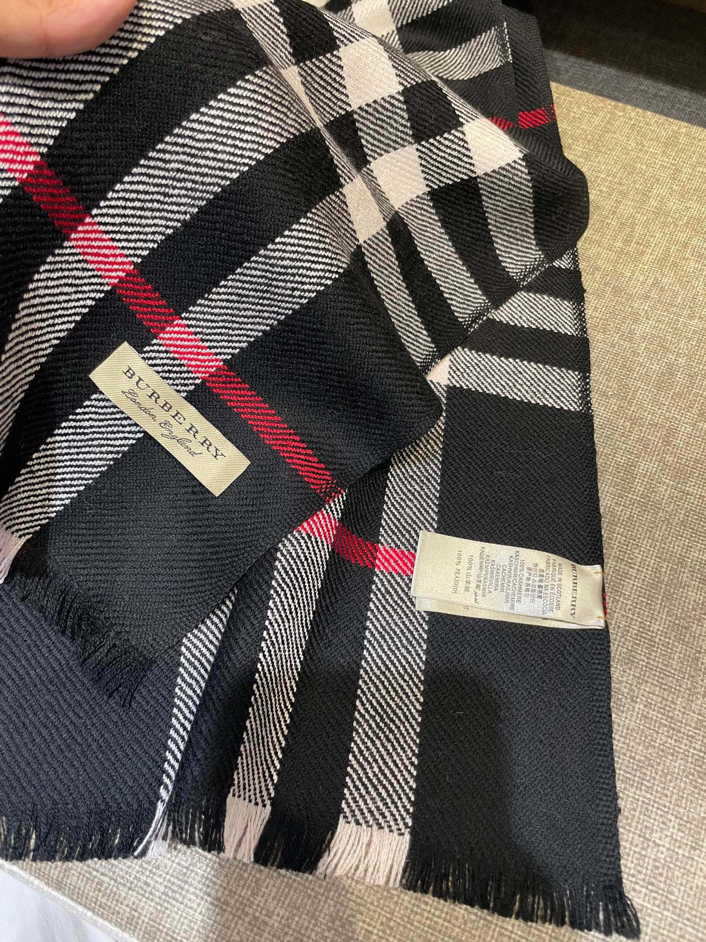 同步官网，巴宝莉经典时尚的情怀。日常时髦实用款】Burberry新款，真的无敌时髦百搭！！独有的格调，这