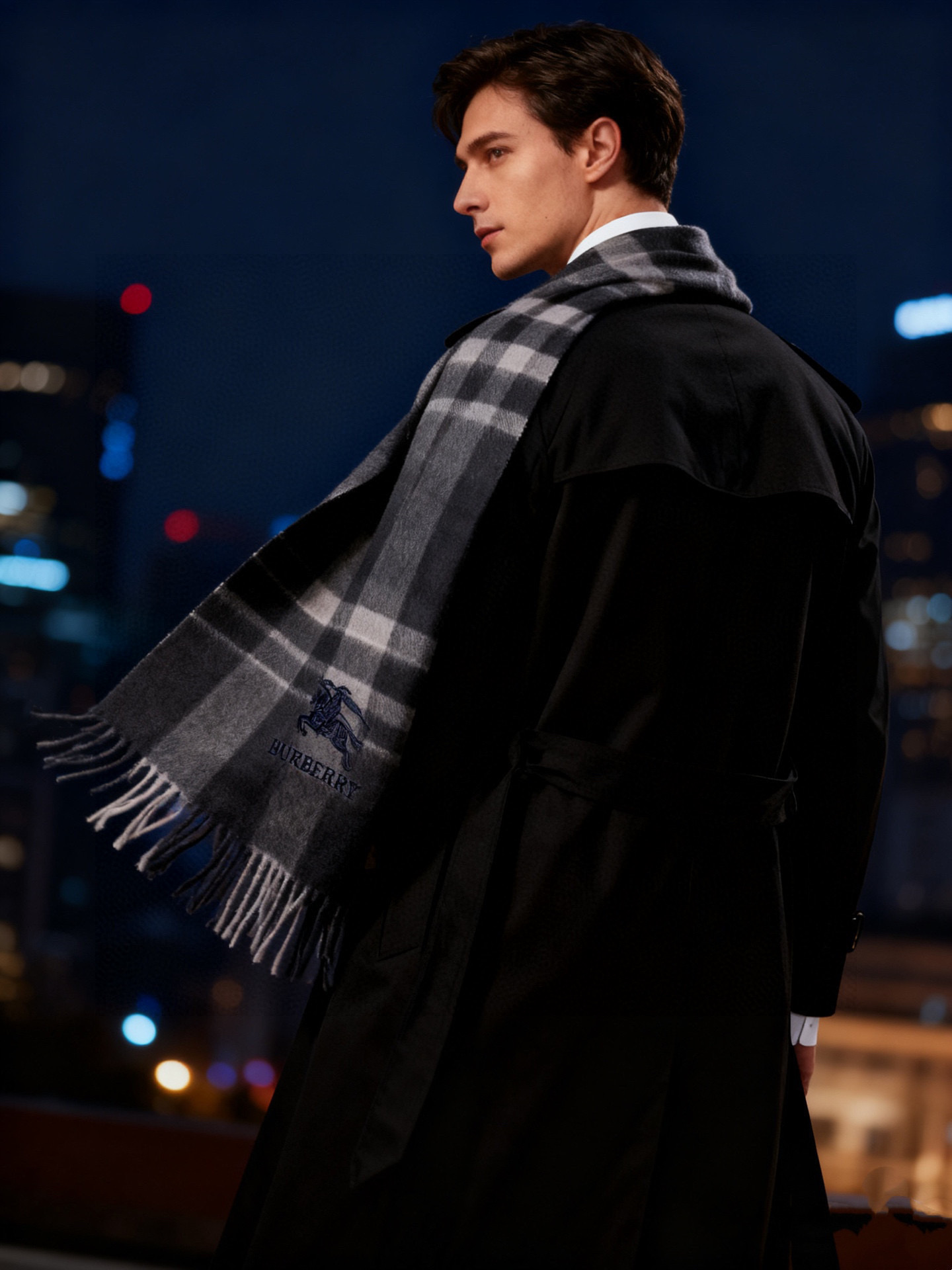 🉐️160 新款巴宝莉男士格子高级货❗️ 顶级出口尾单战马刺绣👍货不多,下手一定要快,真心美的让人非常非常心动 上身效果简直美翻了 品质非常完美👍‼️ 女士送男朋友的绝佳礼品🎁尺寸:30*180