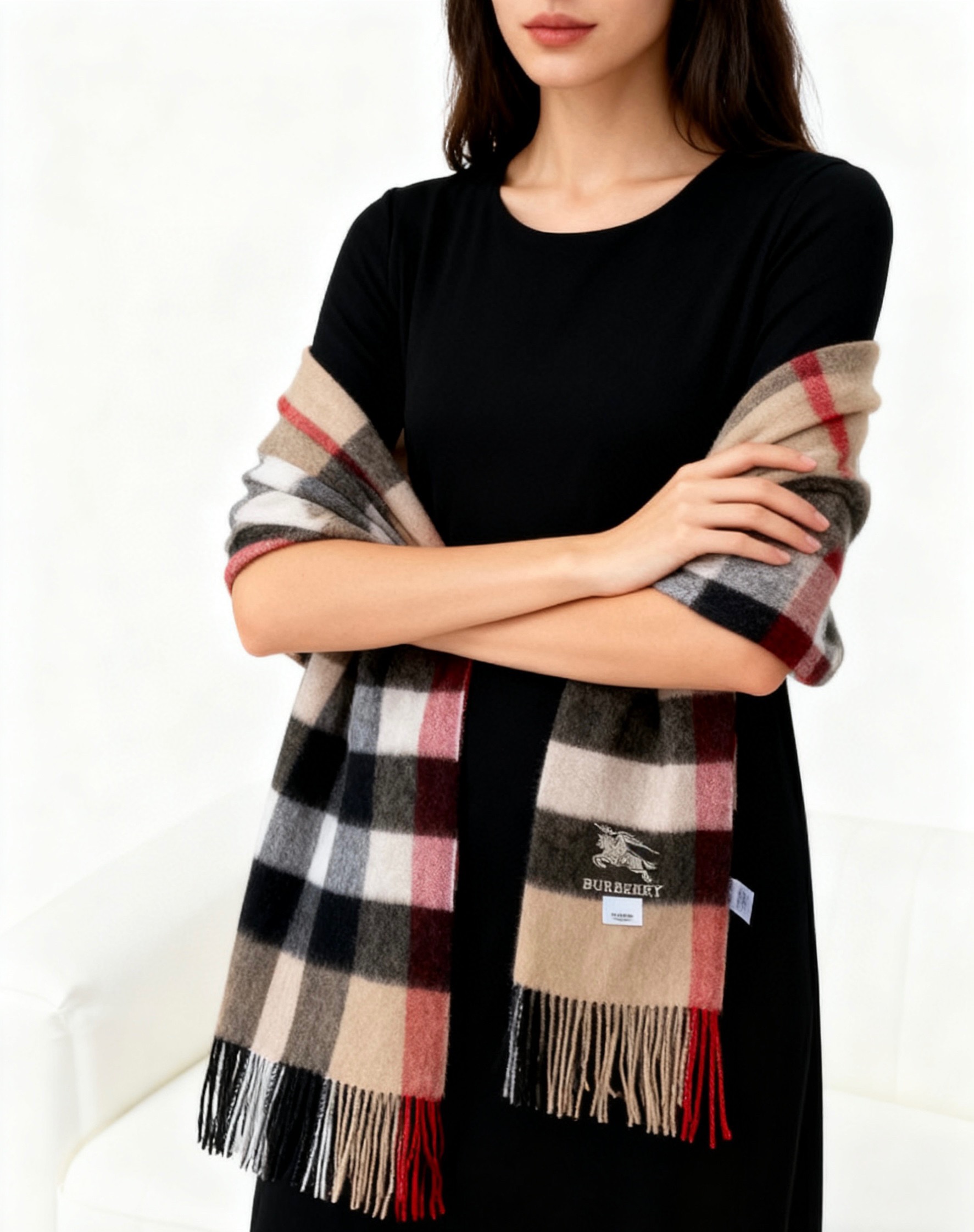 ☀️巴宝莉经典格子万年款，bbr战马刺绣🪡经典【大格披肩】品质手感好到不行‼️100%羊羔绒♨️高尖端产