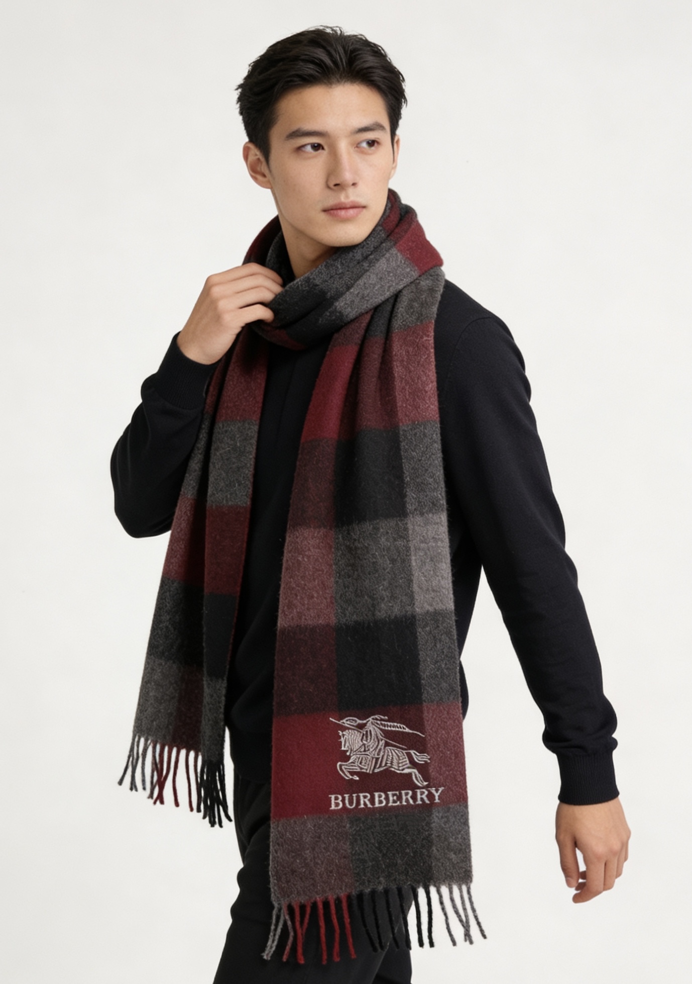 巴宝莉男士格子高级货❗️ 顶级出口尾单战马刺绣👍货不多，下手一定要快，真心美的让人非常非常心动 上身效果