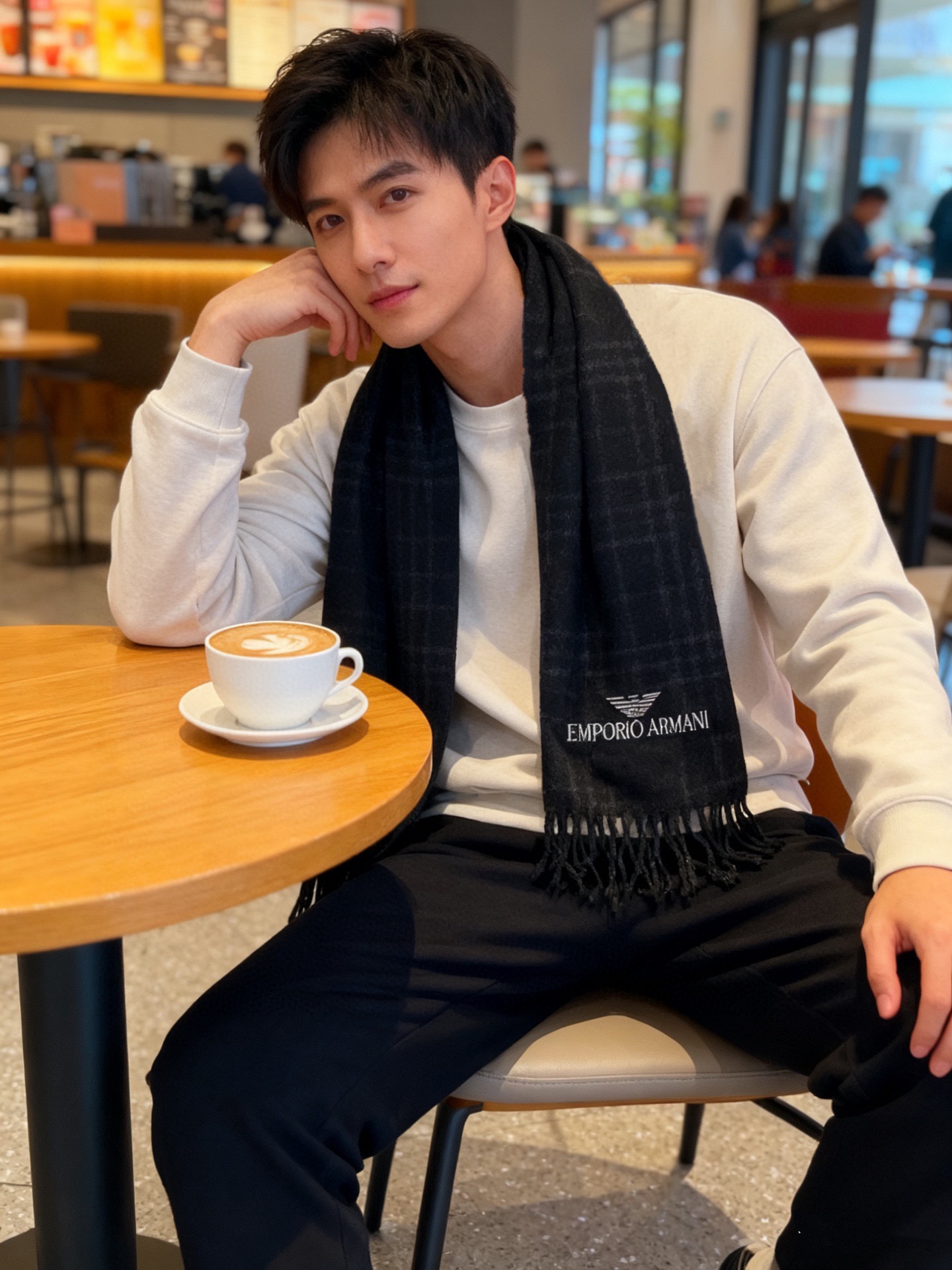 男款阿玛尼（Arman）围巾且买且珍惜~~男款真的很少，一年也就出几款，都是出口订单所以比较难遇。男人的