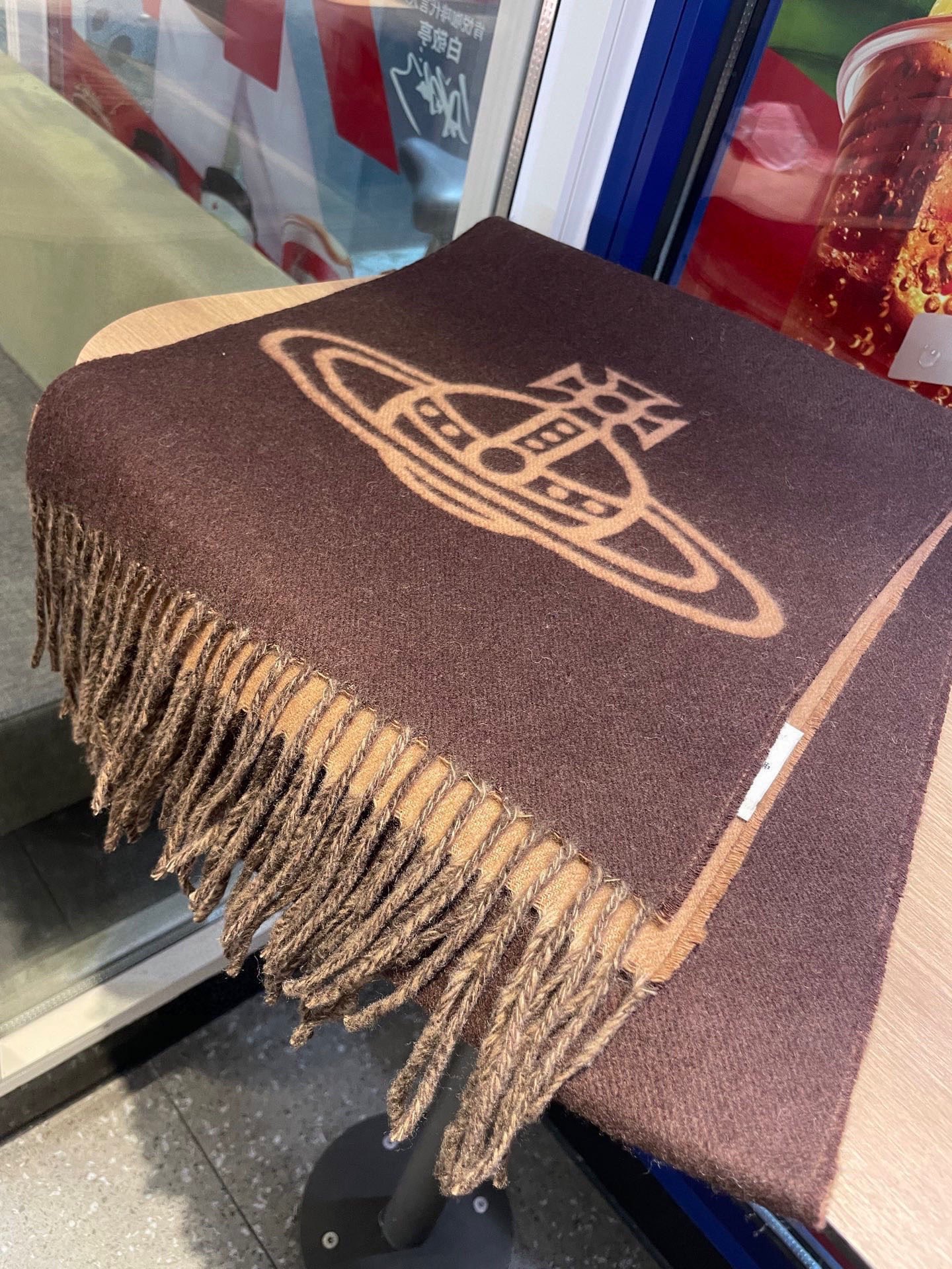 💟西太后超美新款双面围巾！超级推荐入手！质感好货！据说超难买哦！！做工非常精致，很有分量，我们的 格真的