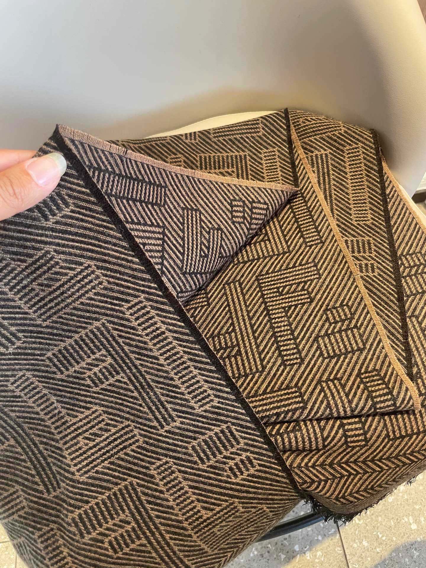 🆕 FENDI · 芬迪❗️最能碰撞出高级感❗️双F绝对是今年时尚圈最炙手可热的潮流风向标❗️最流行的老