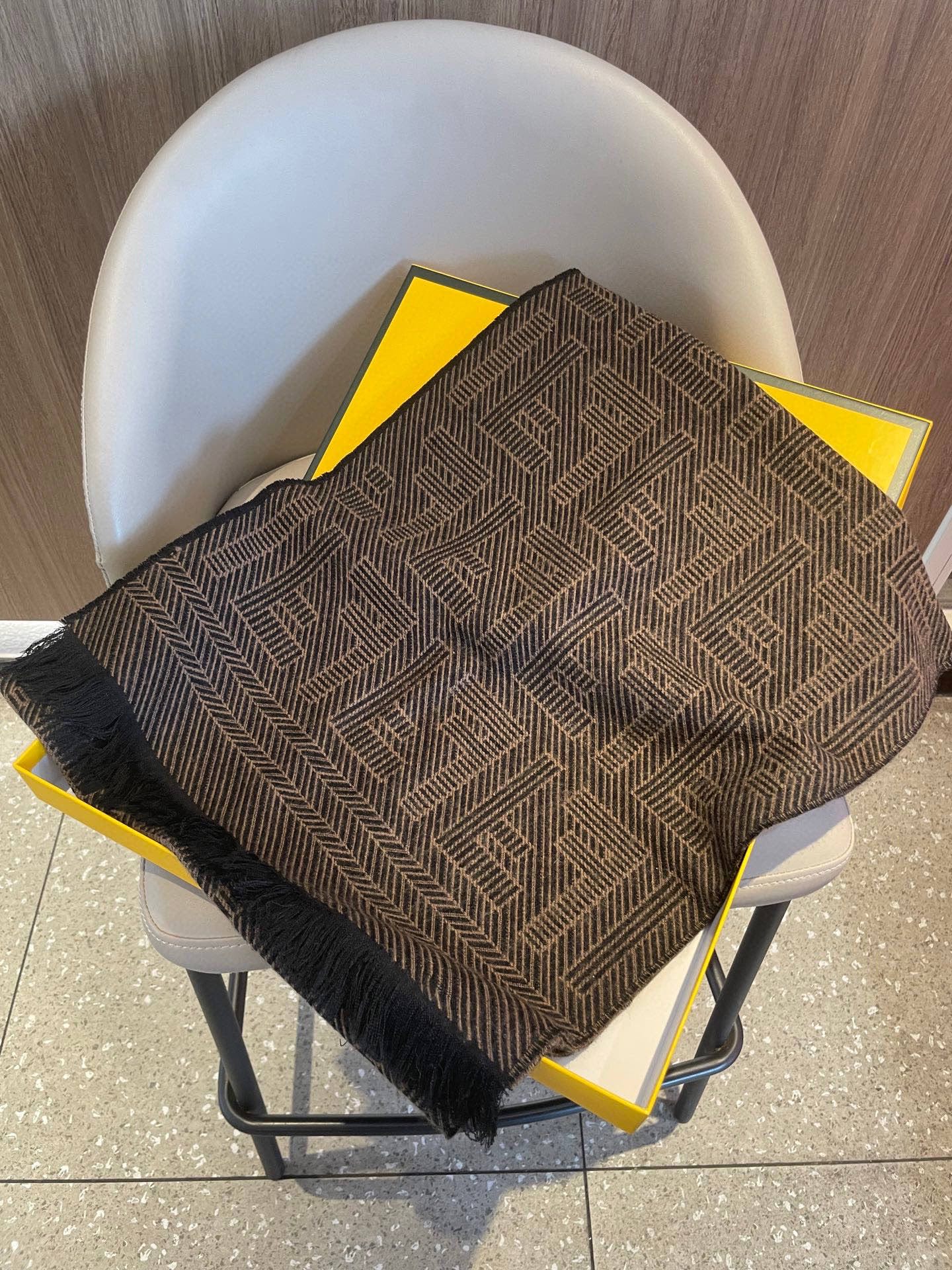 🆕 FENDI · 芬迪❗️最能碰撞出高级感❗️双F绝对是今年时尚圈最炙手可热的潮流风向标❗️最流行的老