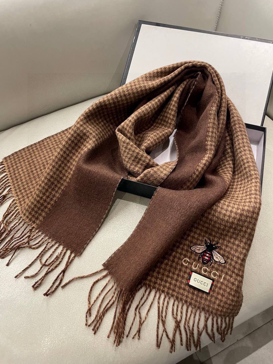 gucci scarf Gucci ‮ ‬ ‮ ‬ ‮ ‬ ‮ ‬ ‮ ‬ ‮ ‬ ‮ ‬ 100% ‮ ‬ ‮ ‬ ‮ ‬ 32×180 — photo 8
