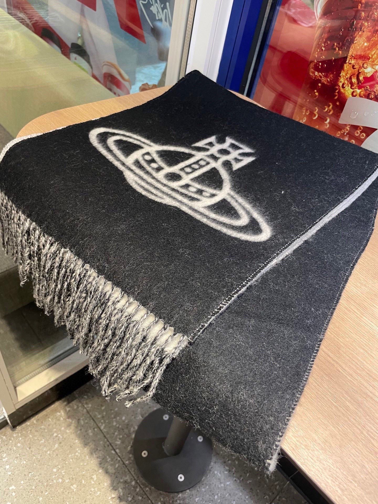 💟西太后超美新款双面围巾！超级推荐入手！质感好货！据说超难买哦！！做工非常精致，很有分量，我们的 格真的