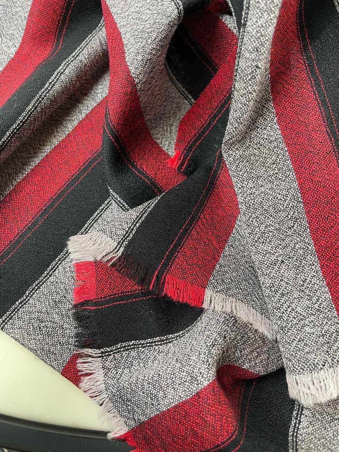 菲拉格慕 男士【原单】高尖端⚠️新品【竖条纹】进口丝羊毛面料♨️高尖端产物⚠️绝对令人尖叫的品质👍时尚大