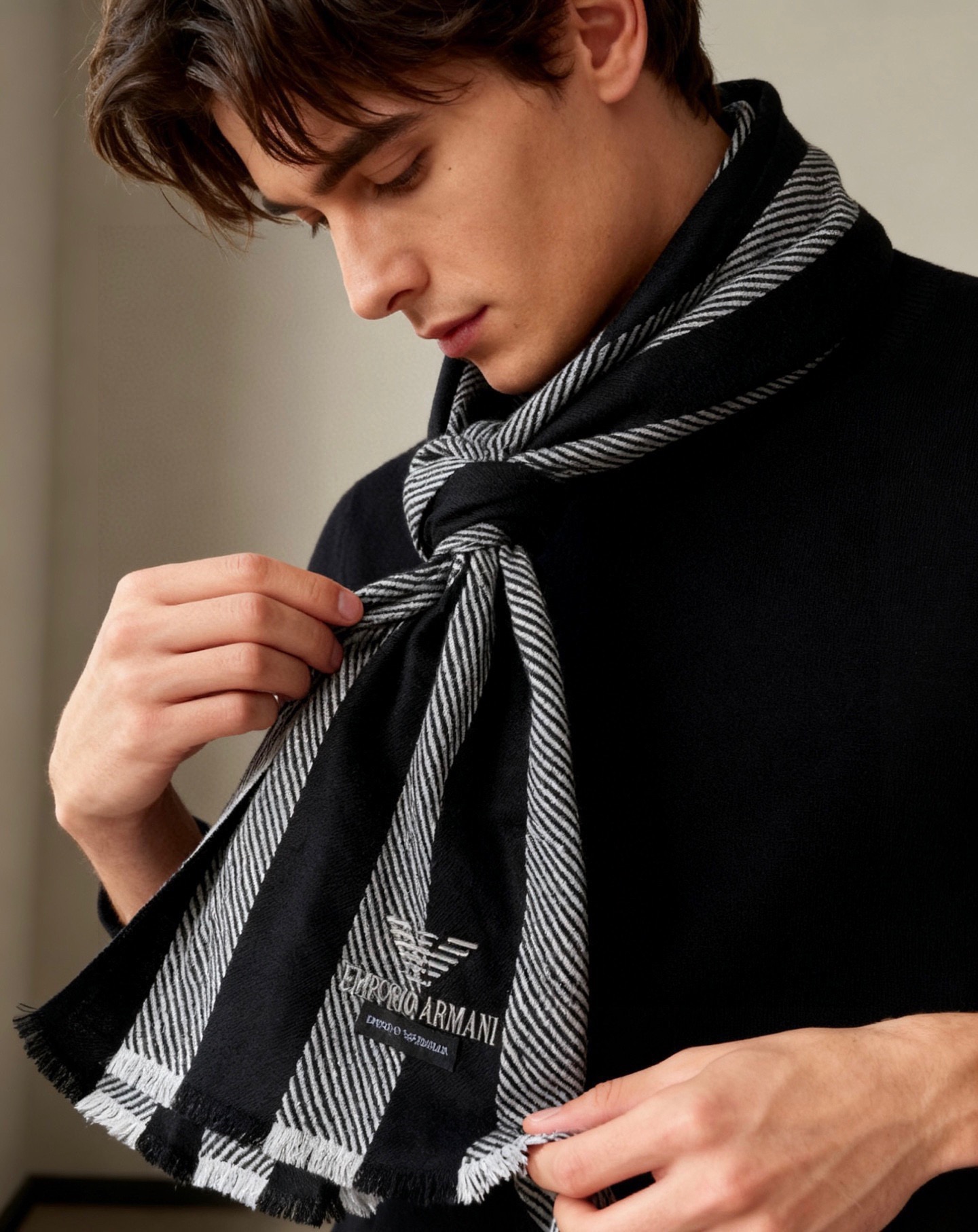 男款阿玛尼（Arman）小披肩且买且珍惜~~男款真的很少，一年也就出几款，都是出口订单所以比较难遇。男人