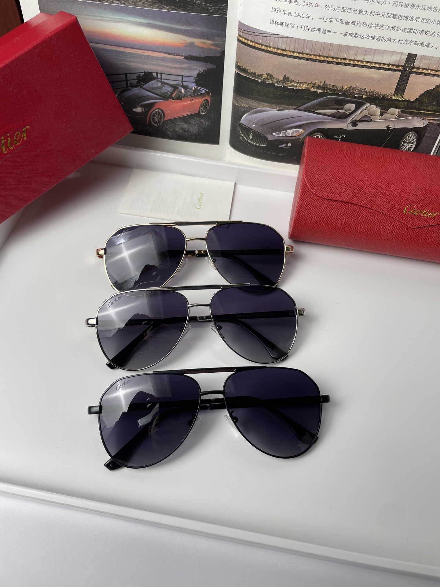 NO:765517,.New brand Cartier round frame original quality polarized sunglasses for men and women, material high-definition nylon lenses, metal alloy logo temples. Look at the details and you will know the master's hand-made design, exquisite workmanship, high-end atmosphere, suitable for men and women traveling. No. 8167 glasses, sunglasses, sunglasses, glasses, cartier, cartier19860909.新款品牌卡地亚Cartier圆框原单品质男士女士同款偏光太阳镜 材质高清尼龙镜片、金属合金logo镜腿.看细节就知道大师手工制作设计,做工精致,高端大气,适合男女旅游出行.编号8167眼镜墨镜太阳镜,眼镜,cartier,cartier,glasses