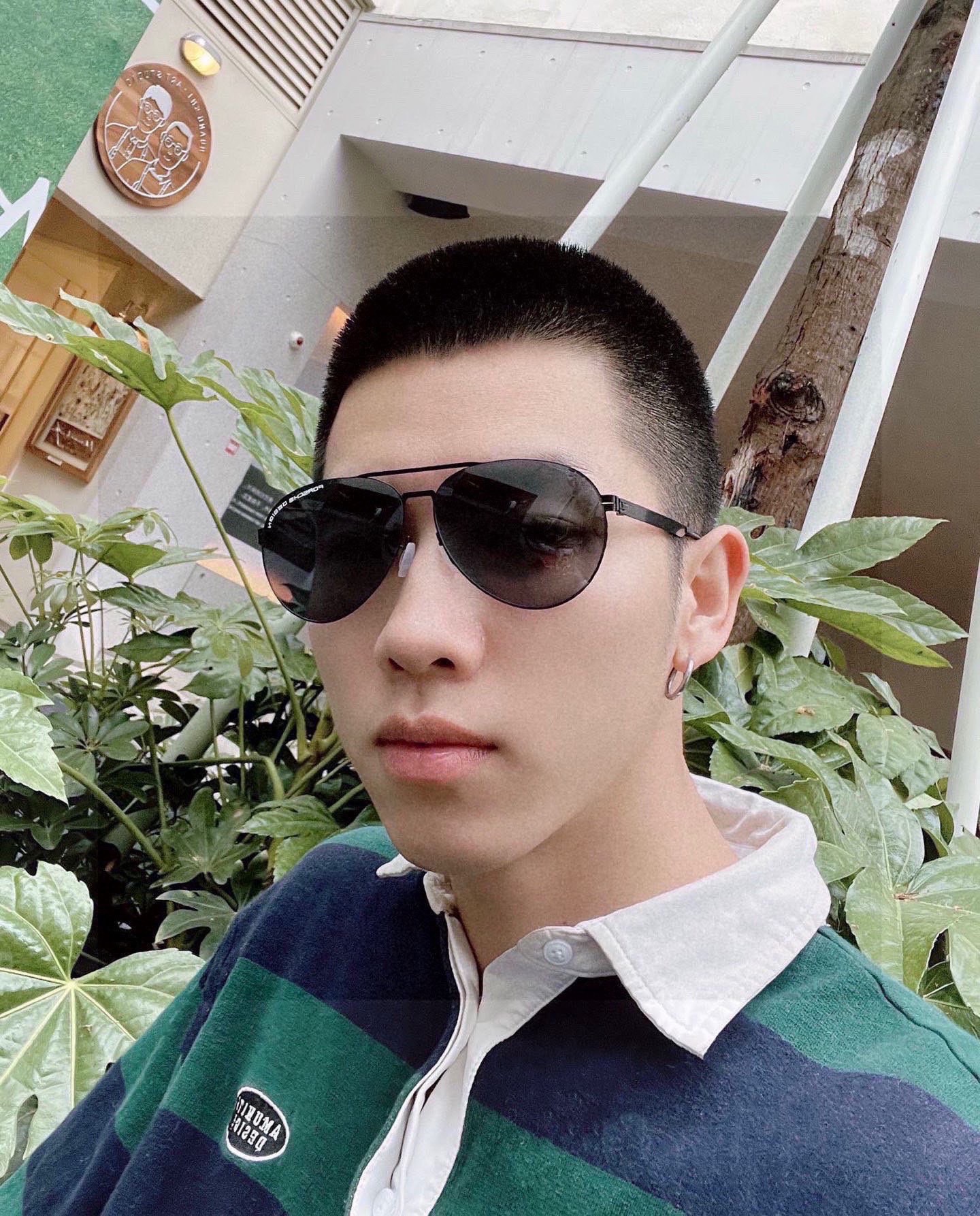 NO:765604,.Porsche high-quality men's polarized sunglasses, made of high-definition nylon lenses, ultra-light and ultra-elastic temples. Ultra-light to wear, no pressure on the nose, great purchase No. 8140 glasses, sunglasses, sunglasses, glasses19860909.保时捷 高品质男士偏光太阳镜 材质高清尼龙镜片、超轻超有弹性镜腿.戴上超轻,不压鼻,入手超赞 编号8140眼镜墨镜太阳镜,眼镜,glasses