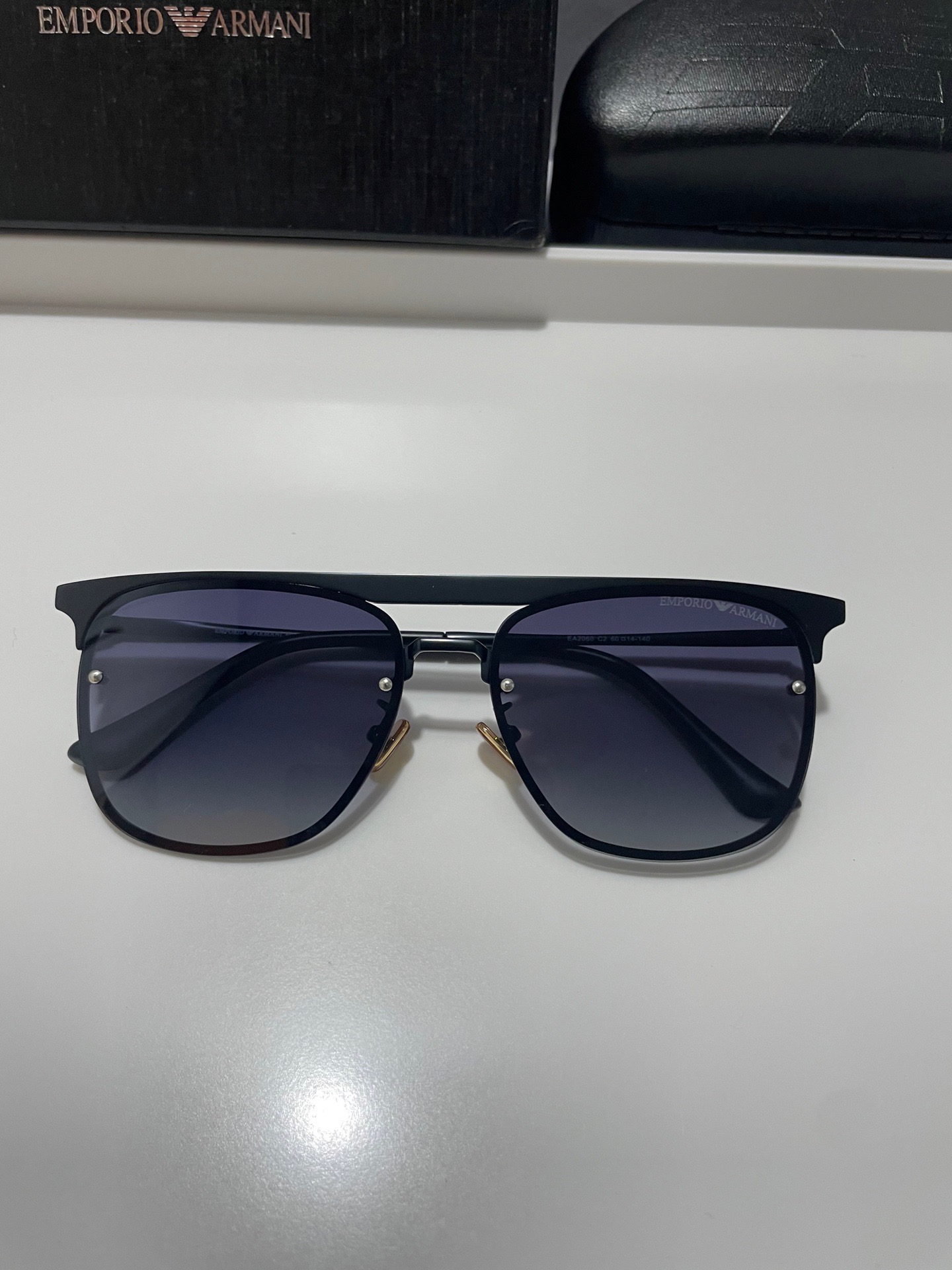 Солнцезащитные очки мужские Emporio Armani