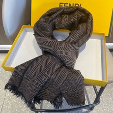 🆕 FENDI · 芬迪❗️最能碰撞出高级感❗️双F绝对是今年时尚圈最炙手可热的潮流风向标❗️最流行的老花FF元素风格, 🆕 FENDI · 芬迪❗️最能碰撞出高级感❗️双F绝对是今年时尚圈最炙手可热的潮流风向标❗️最流行的老花FF元素风格,