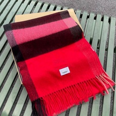 ☀️巴宝莉经典格子万年款,bbr战马刺绣🪡经典【大格披肩】品质手感好到不行‼️100%羊羔绒♨️高尖端产物⚠️绝对令人尖 ☀️巴宝莉经典格子万年款,bbr战马刺绣🪡经典【大格披肩】品质手感好到不行‼️100%羊羔绒♨️高尖端产物⚠️绝对令人尖