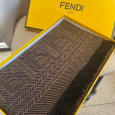 🆕 FENDI · 芬迪❗️最能碰撞出高级感❗️双F绝对是今年时尚圈最炙手可热的潮流风向标❗️最流行的老花FF元素风格, 🆕 FENDI · 芬迪❗️最能碰撞出高级感❗️双F绝对是今年时尚圈最炙手可热的潮流风向标❗️最流行的老花FF元素风格,