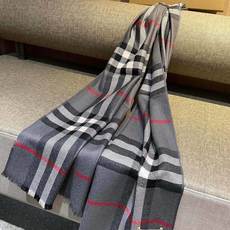 同步官网,巴宝莉经典时尚的情怀。日常时髦实用款】Burberry新款,真的无敌时髦百搭!!独有的格调,这才是大牌最迷人的 同步官网,巴宝莉经典时尚的情怀。日常时髦实用款】Burberry新款,真的无敌时髦百搭!!独有的格调,这才是大牌最迷人的