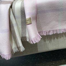 同步官网,巴宝莉经典时尚的情怀。日常时髦实用款】Burberry新款,真的无敌时髦百搭!!独有的格调,这才是大牌最迷人的 同步官网,巴宝莉经典时尚的情怀。日常时髦实用款】Burberry新款,真的无敌时髦百搭!!独有的格调,这才是大牌最迷人的