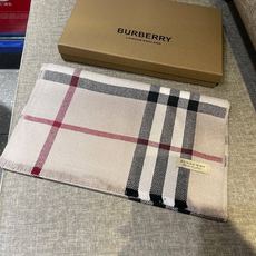 同步官网,巴宝莉经典时尚的情怀。日常时髦实用款】Burberry新款,真的无敌时髦百搭!!独有的格调,这才是大牌最迷人的 同步官网,巴宝莉经典时尚的情怀。日常时髦实用款】Burberry新款,真的无敌时髦百搭!!独有的格调,这才是大牌最迷人的