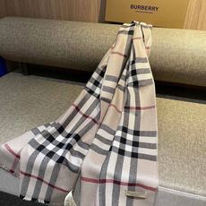 同步官网,巴宝莉经典时尚的情怀。日常时髦实用款】Burberry新款,真的无敌时髦百搭!!独有的格调,这才是大牌最迷人的 同步官网,巴宝莉经典时尚的情怀。日常时髦实用款】Burberry新款,真的无敌时髦百搭!!独有的格调,这才是大牌最迷人的