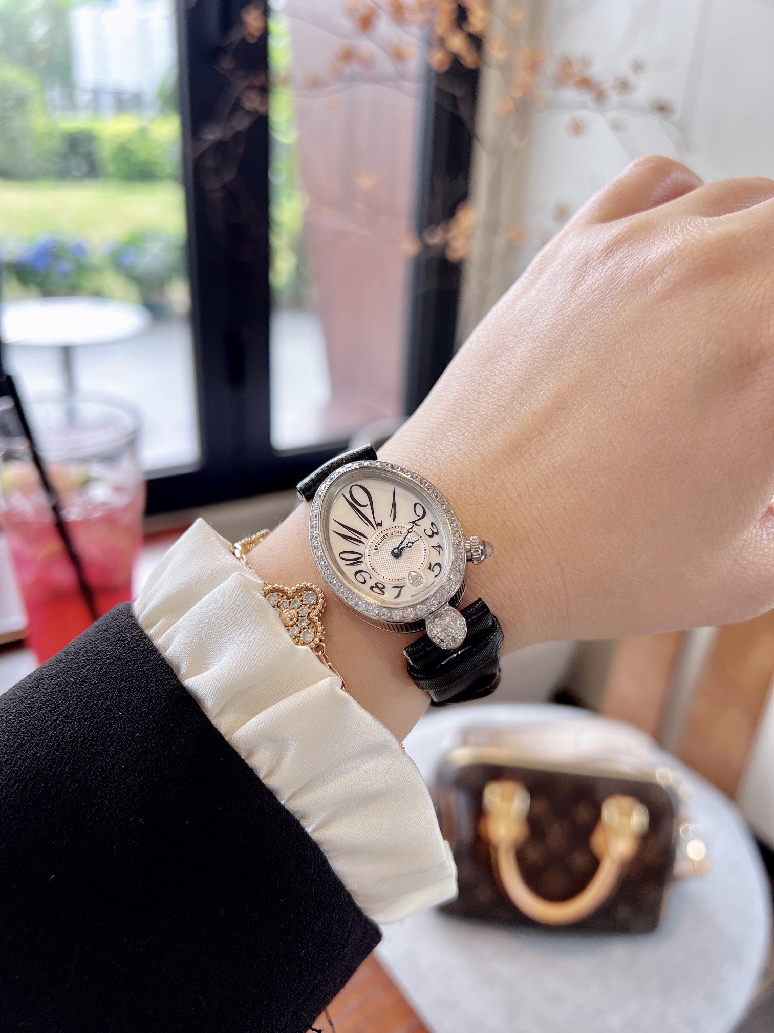 Breguet Queen Naples Series: Unique, Elegant, Swiss Stone-Swiss Core Design