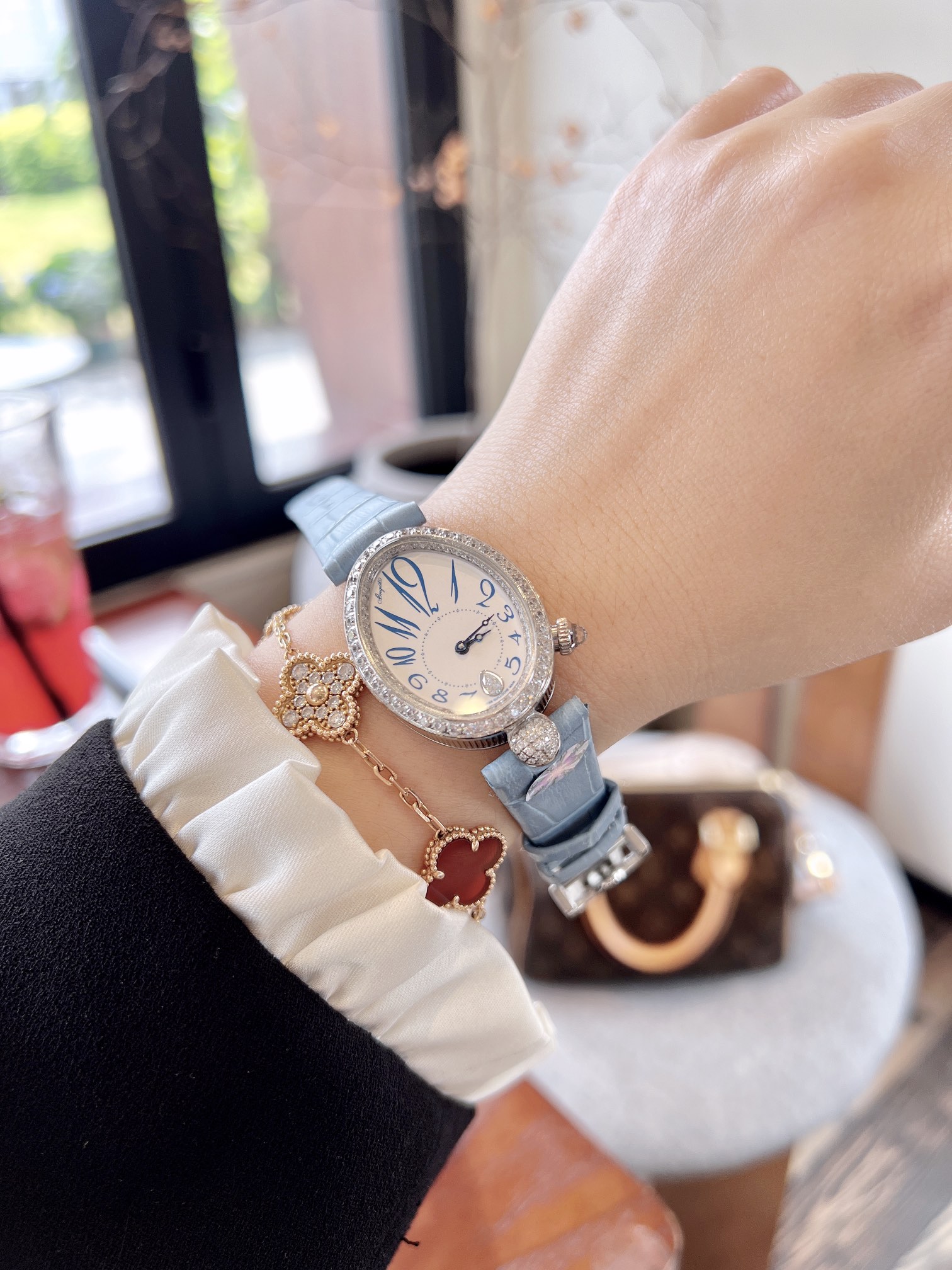 Breguet Queen Naples Series: Unique, Elegant, Swiss Stone-Swiss Core Design - 图片 6