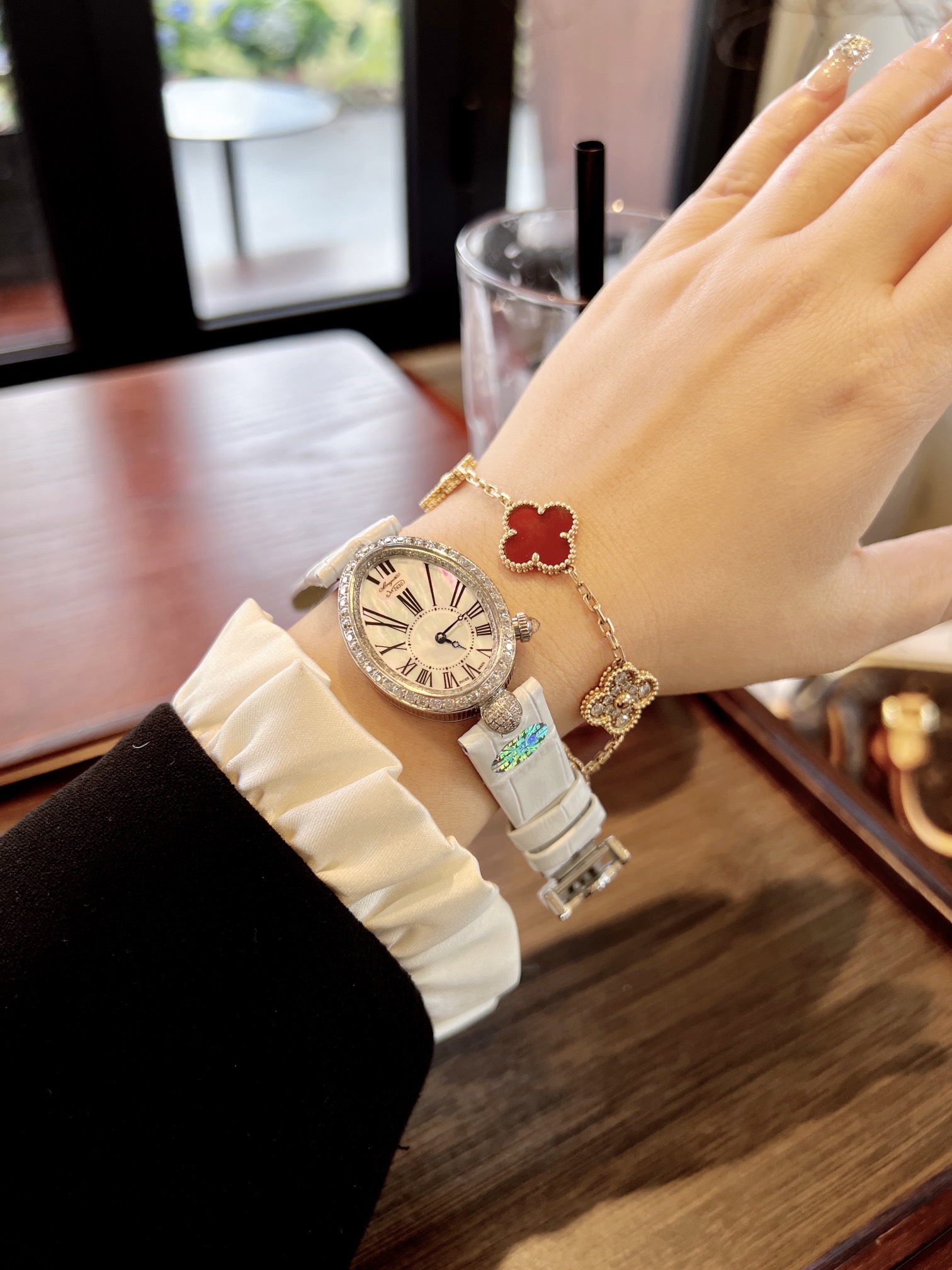 Breguet Queen Naples Series: Unique Eggshell Design for Modern Women - 图片 6