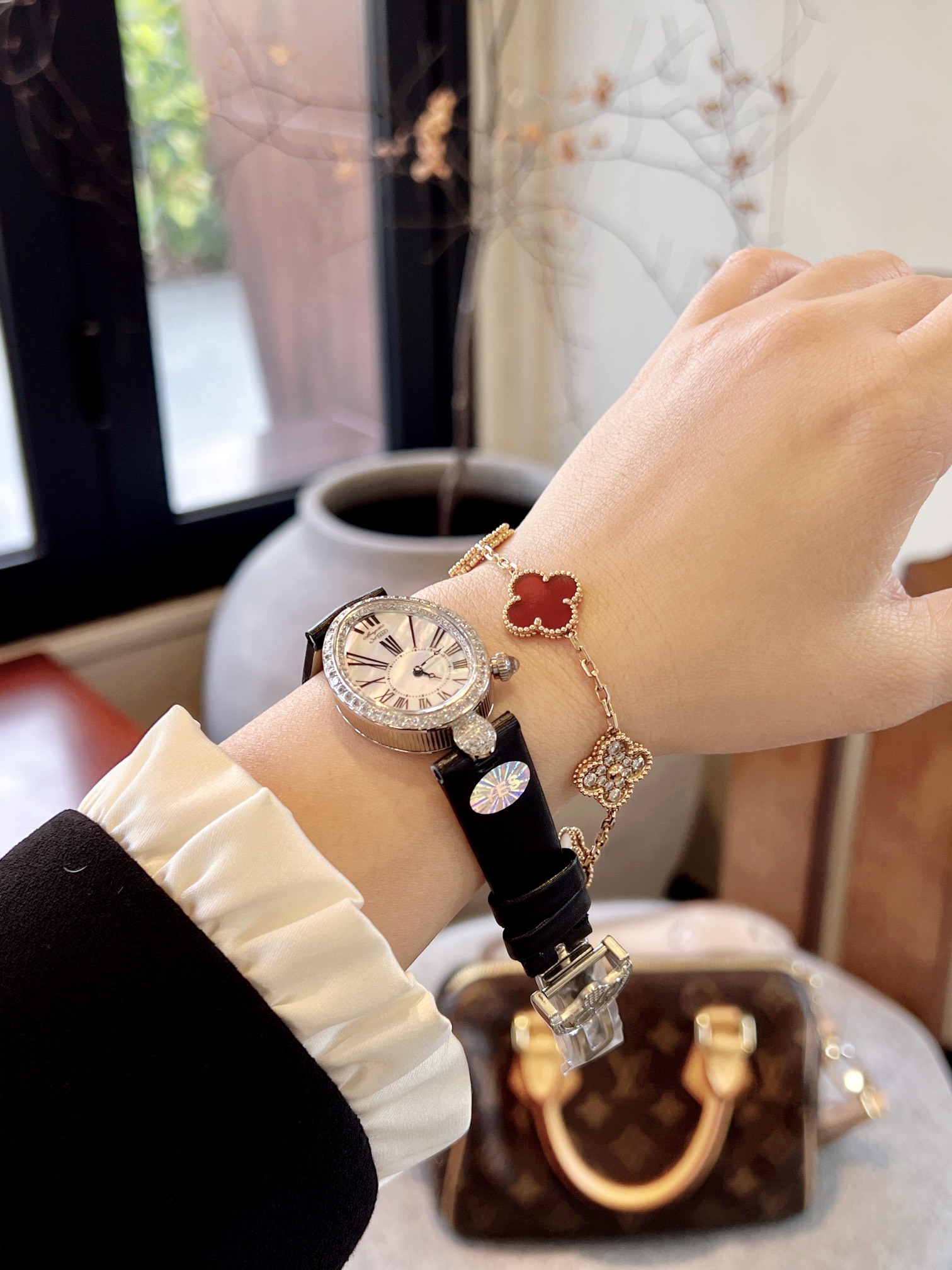 Breguet Queen Naples Series: Unique Eggshell Design for Modern Women