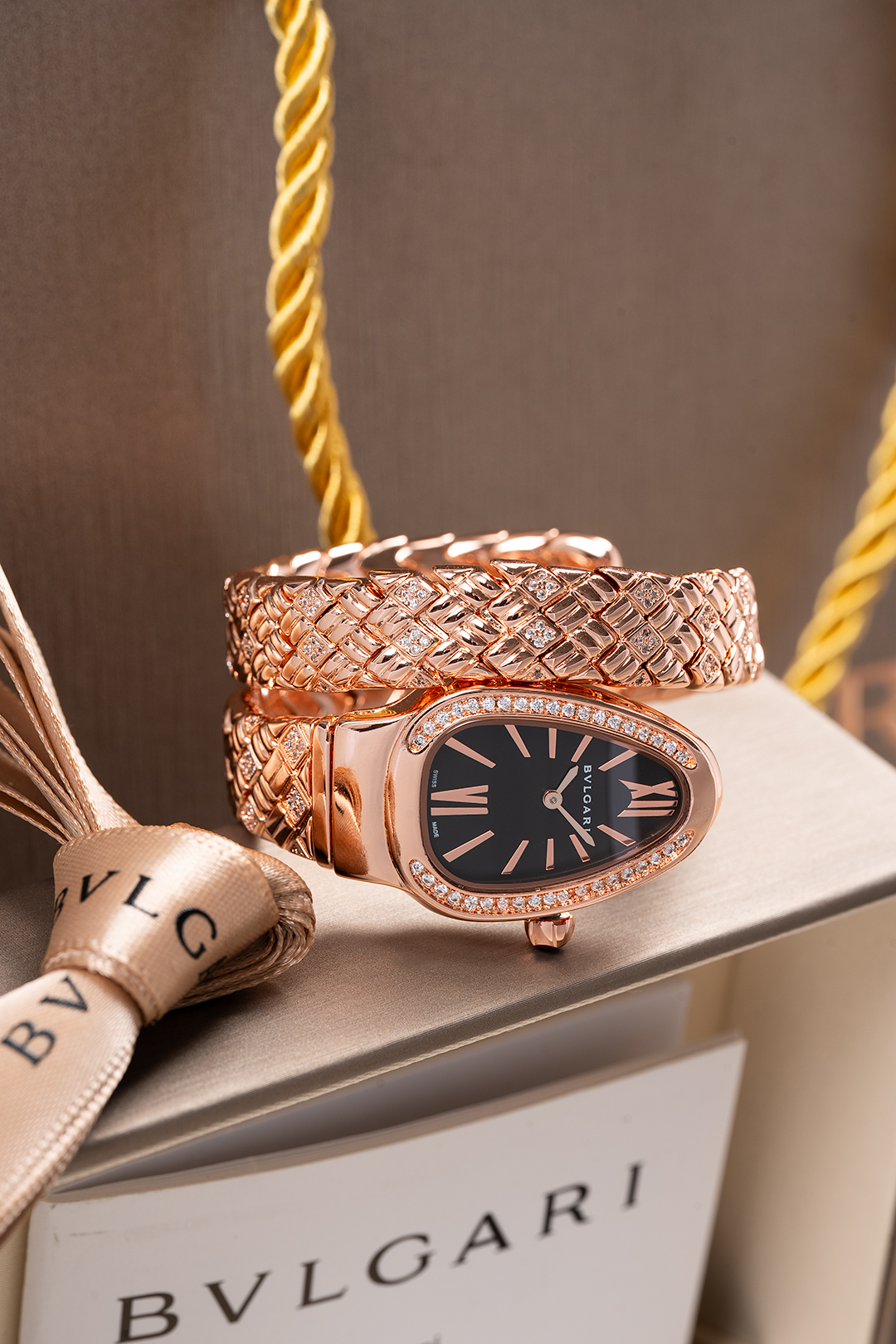 Bvlgari Serpenti Spiga Dameshorloge - Roségoud met Diamanten