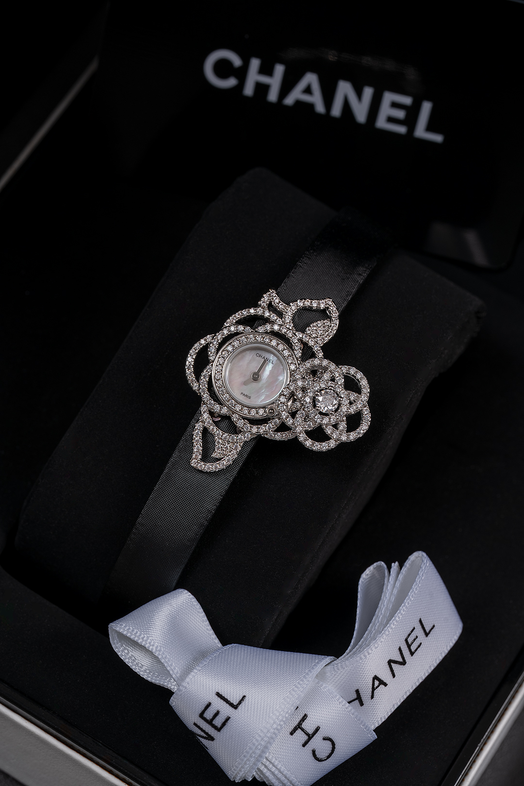 Chanel Custom Jewelry Series: Swiss Quartz, Natural Shellfish, Handmade Limited Edition - 图片 7