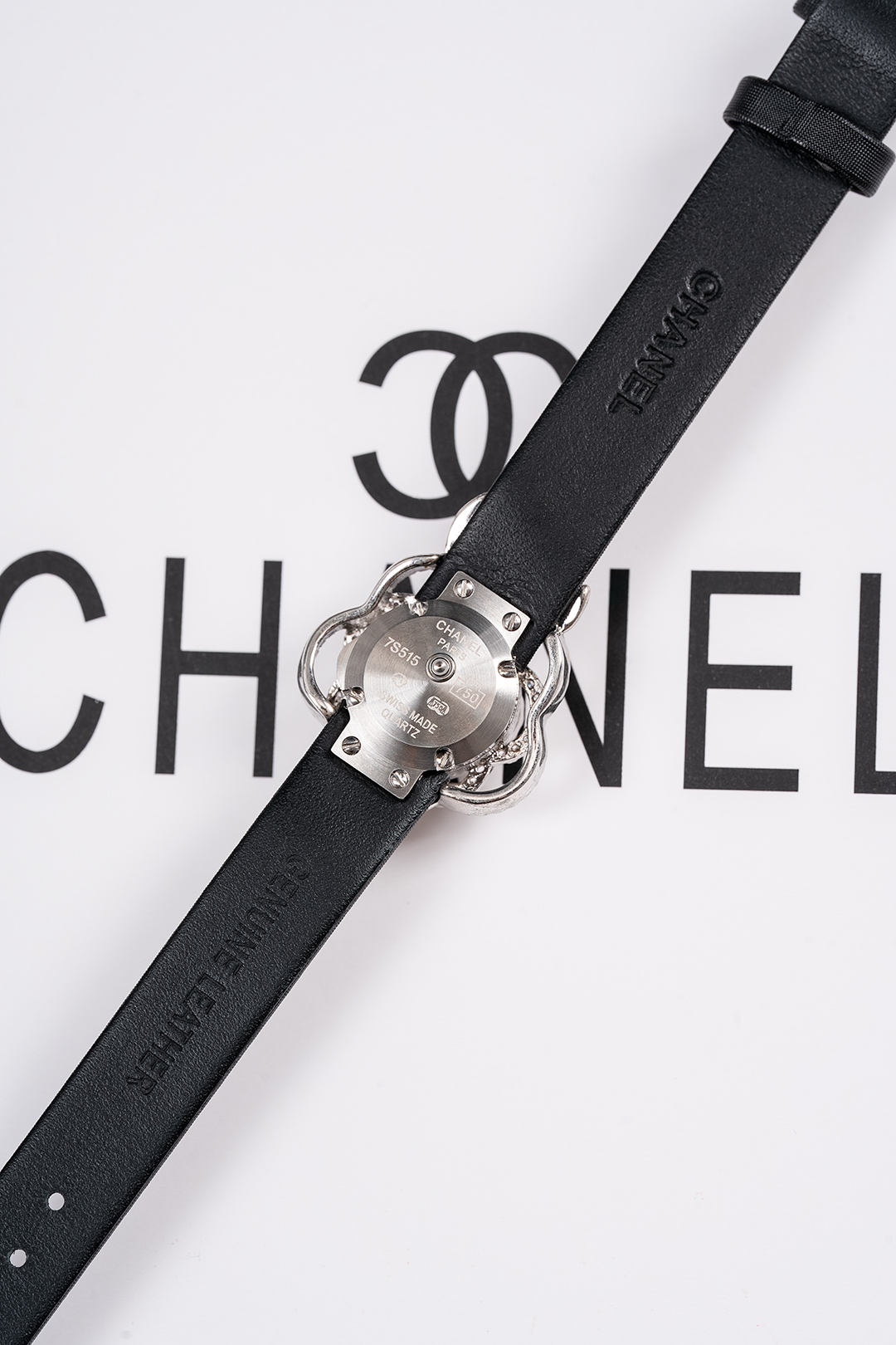 Chanel Custom Jewelry Series: Swiss Quartz, Natural Shellfish, Handmade Limited Edition - 图片 8