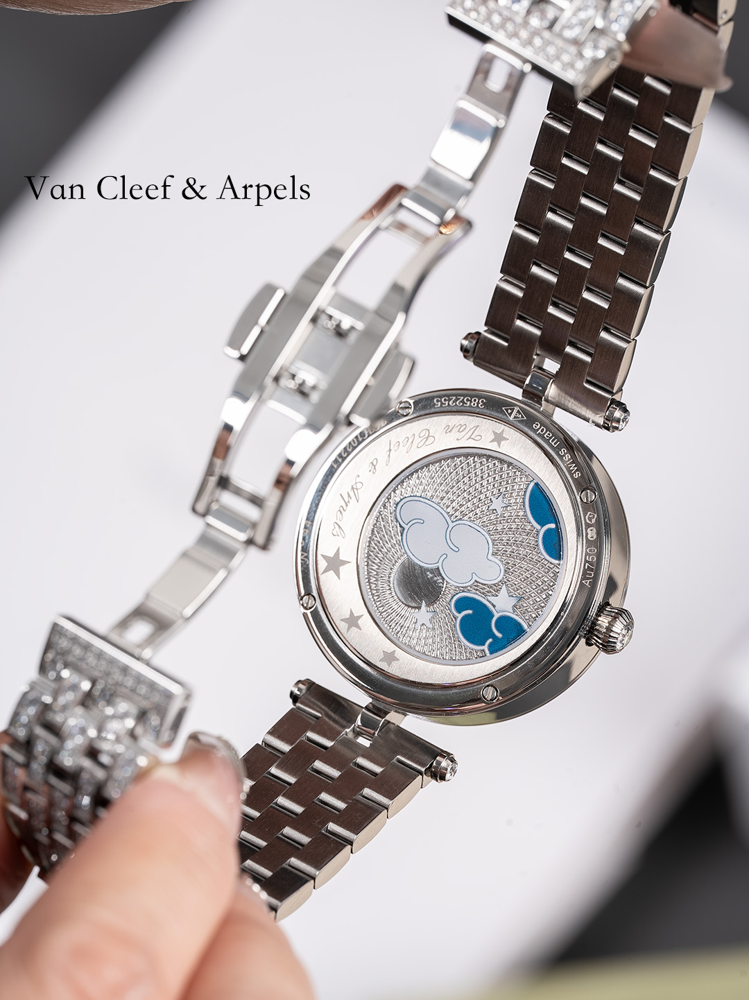 Van Cleef & Arpels Lady Férie Wristwatch: Symbol of Joy and Hope - 图片 8